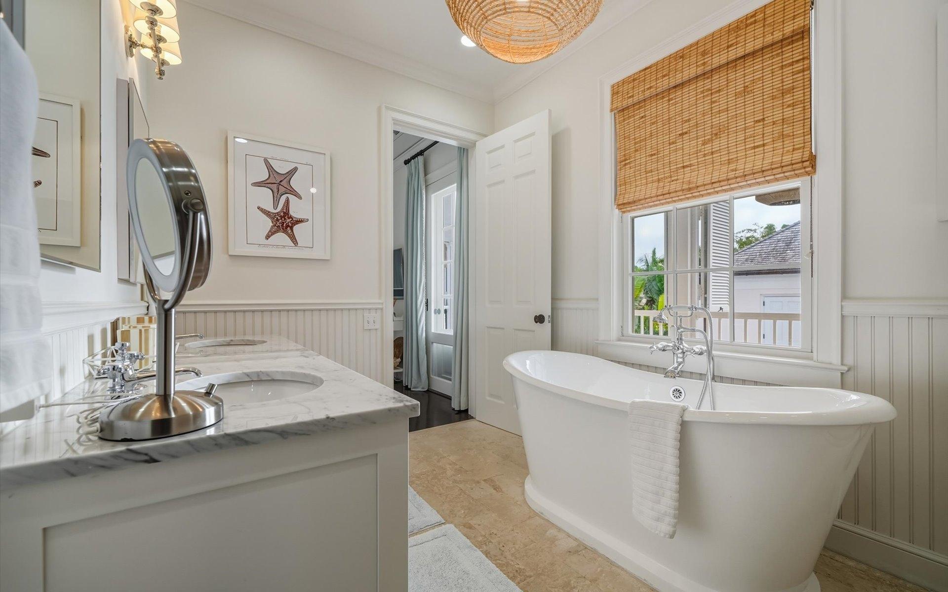 MARINA TOWNHOUSE Unit: 10