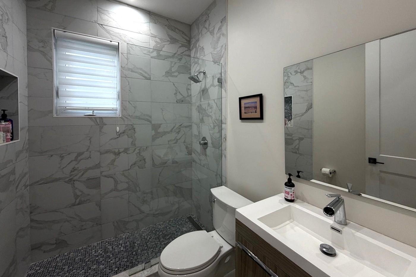 COCONUT COVE RENTAL Unit: 201
