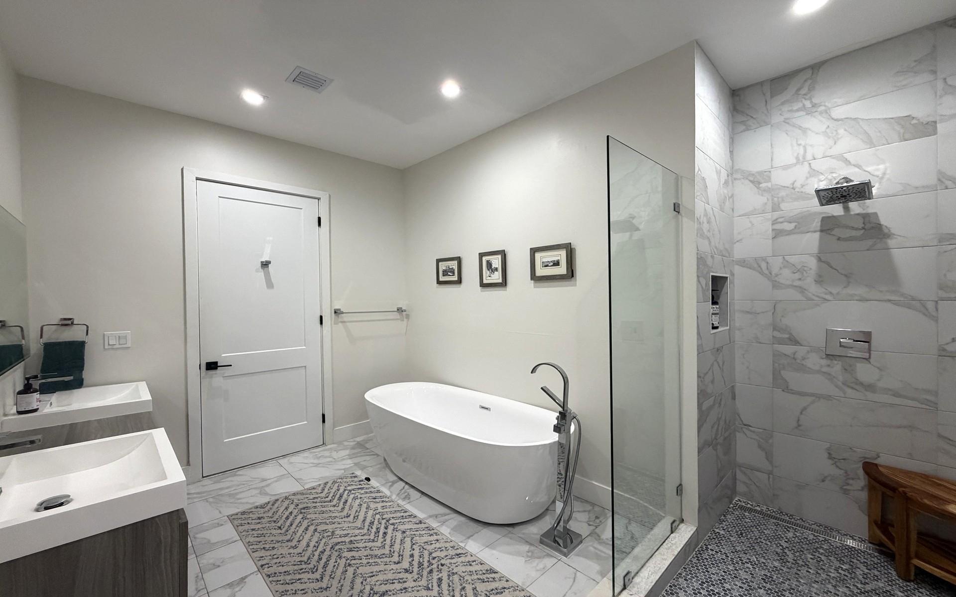 COCONUT COVE RENTAL Unit: 201