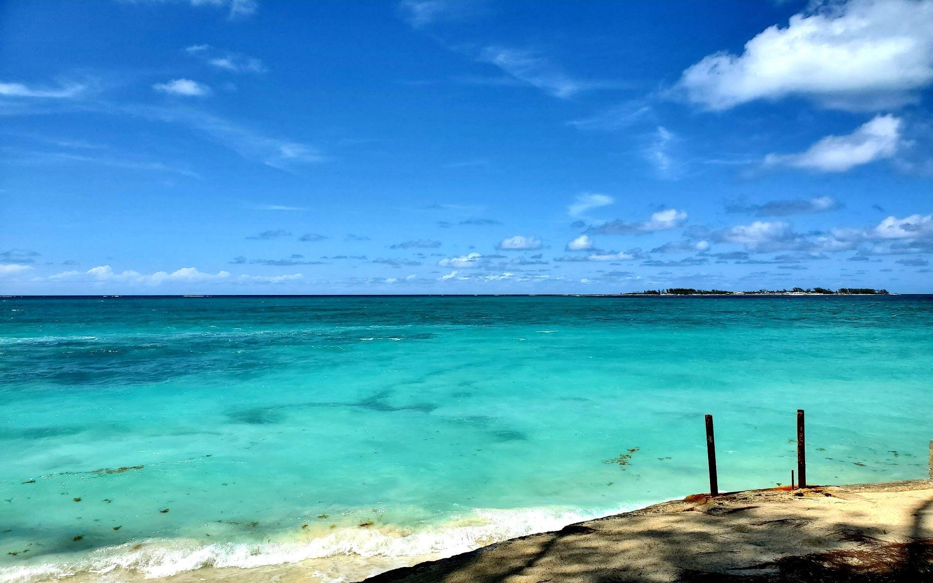 SEAFOAM, WEST BAY STREET