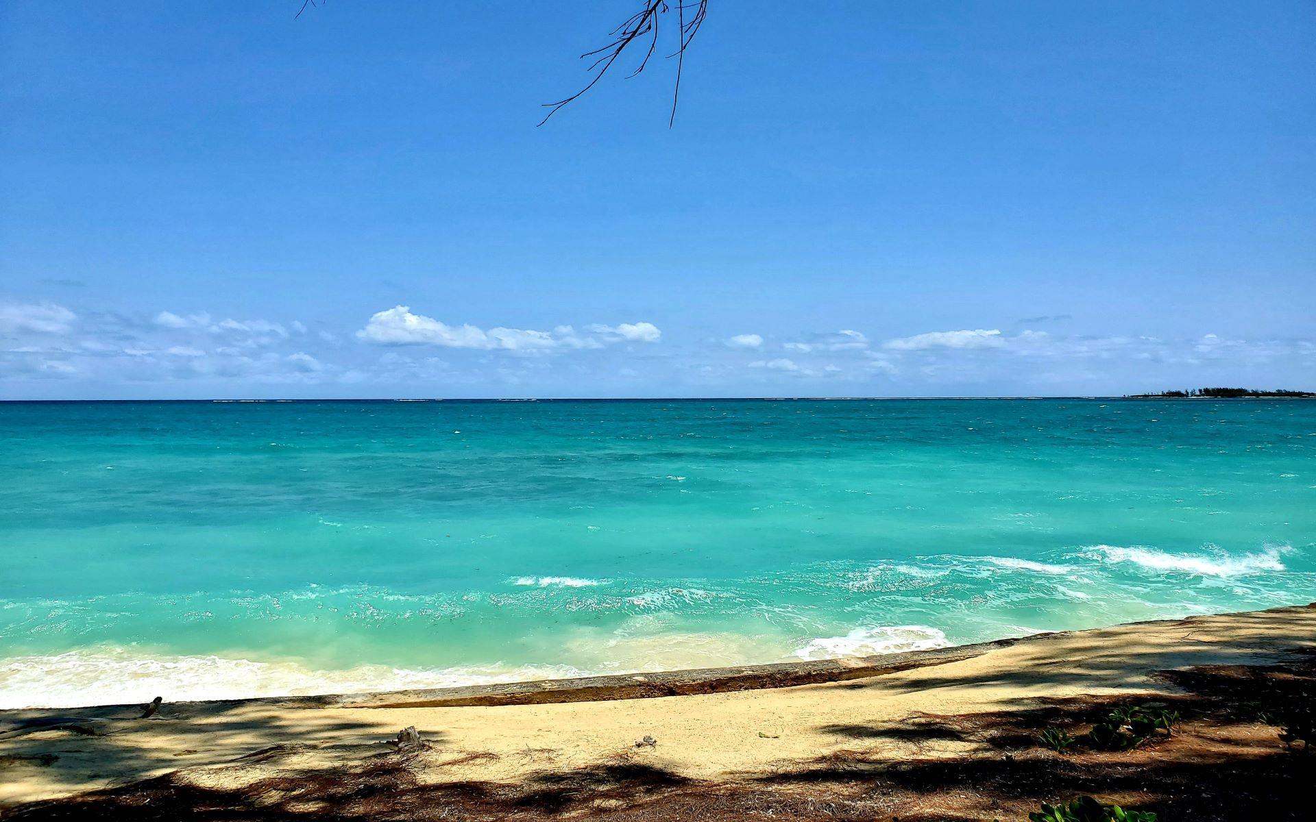 SEAFOAM, WEST BAY STREET