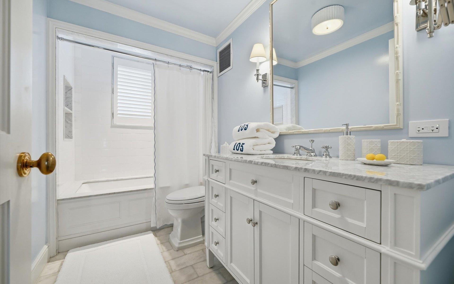 COTTAGE 105, EDGEWATER DR