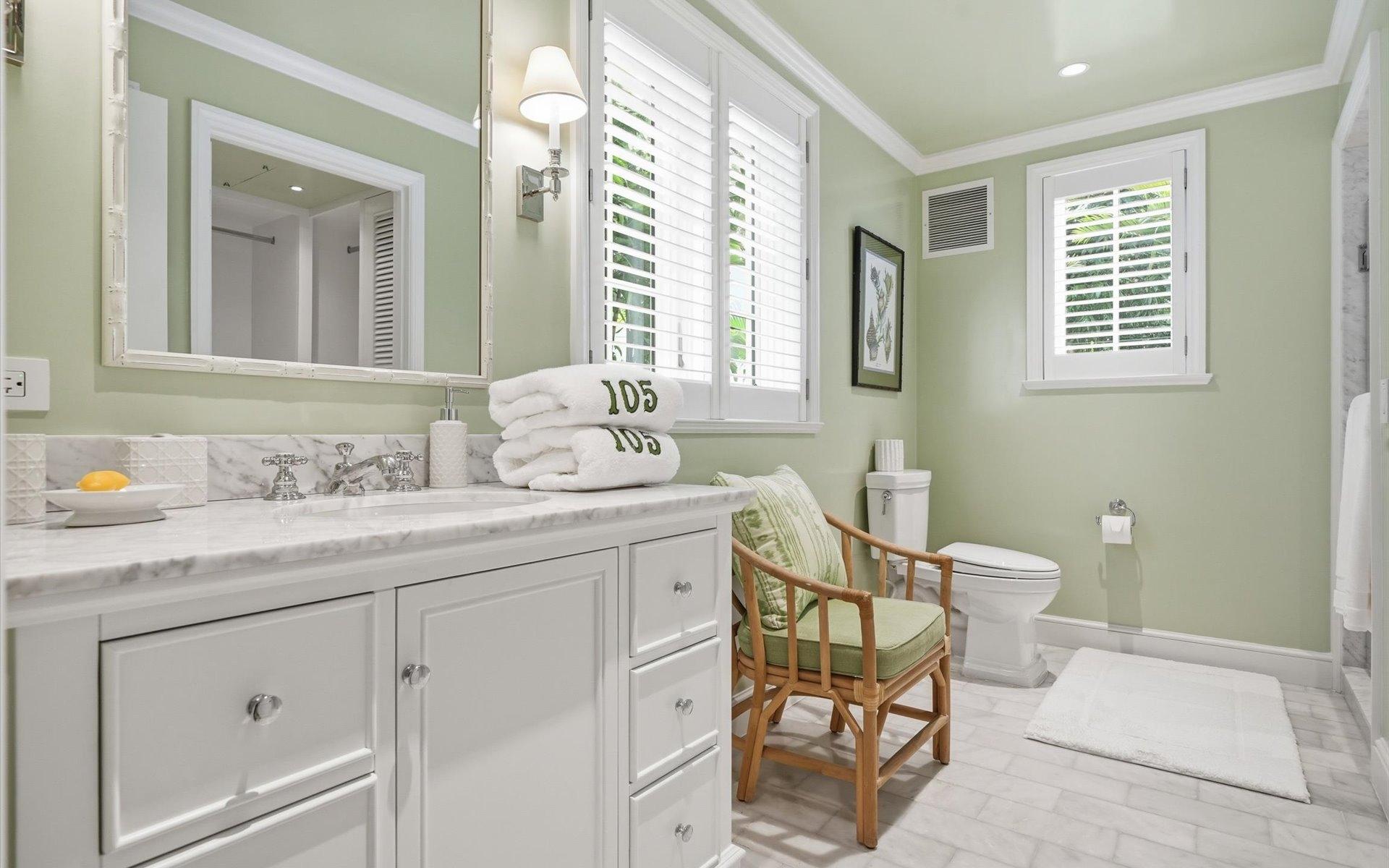 COTTAGE 105, EDGEWATER DR