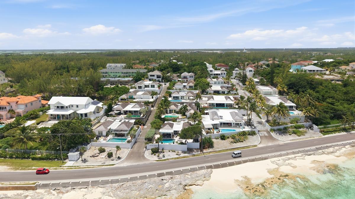 6 WESTERN SHORES