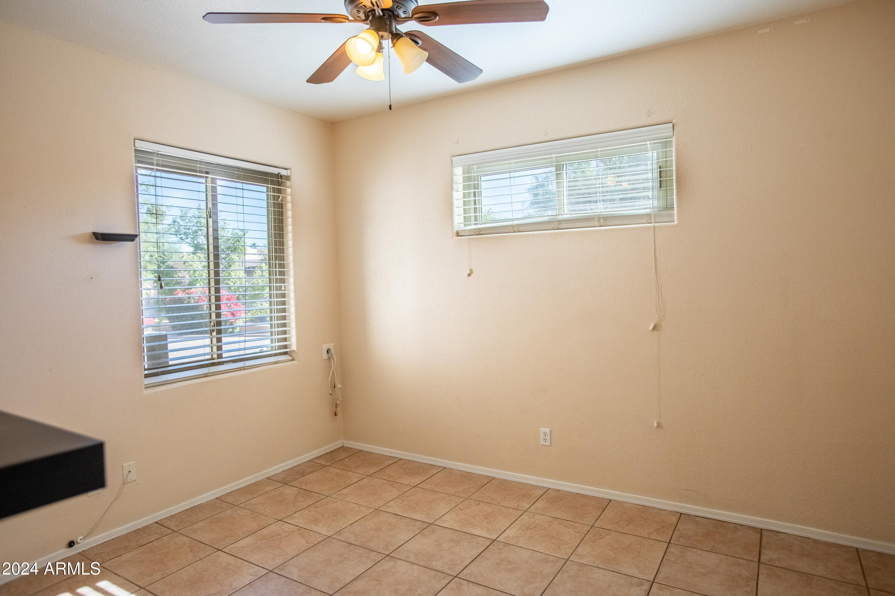 2625 N RECKER Road 9