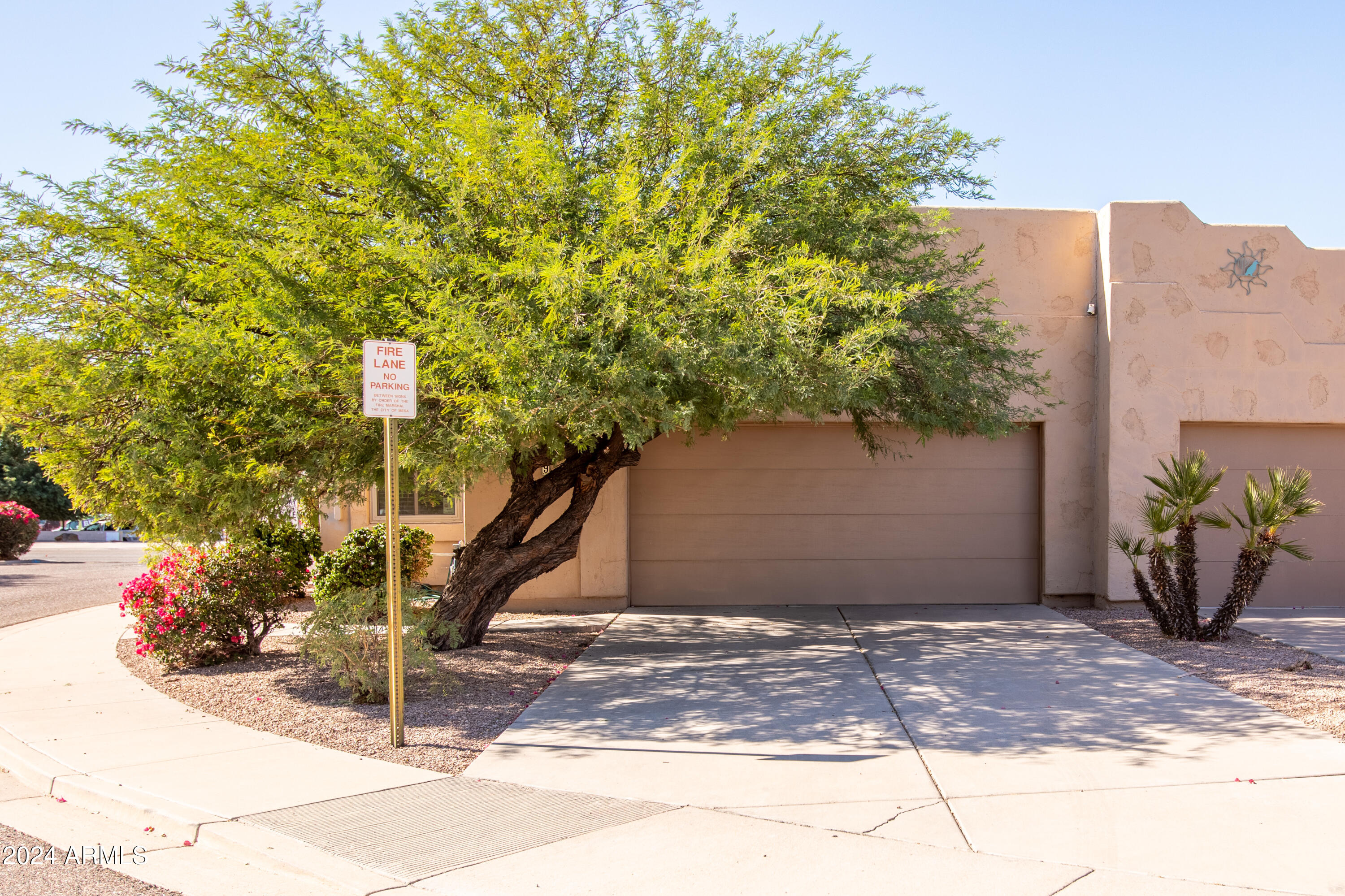 2625 N RECKER Road 9