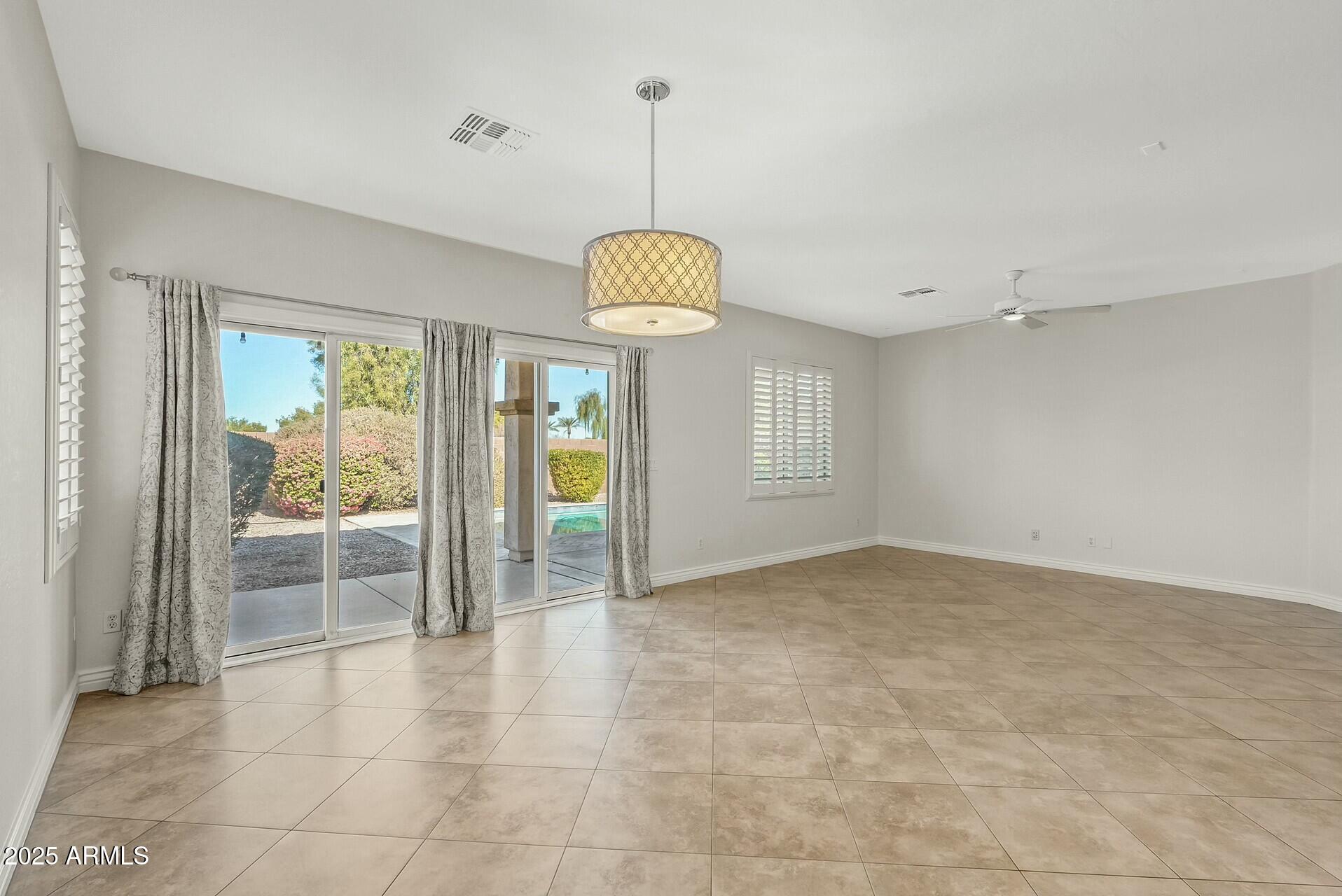 3718 E VALLEJO Drive