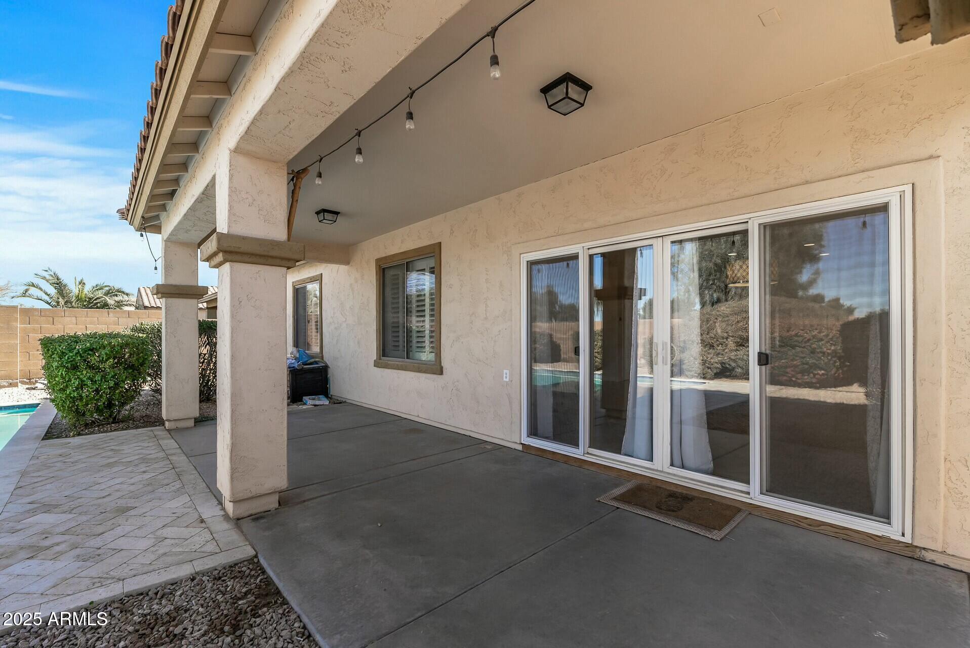 3718 E VALLEJO Drive