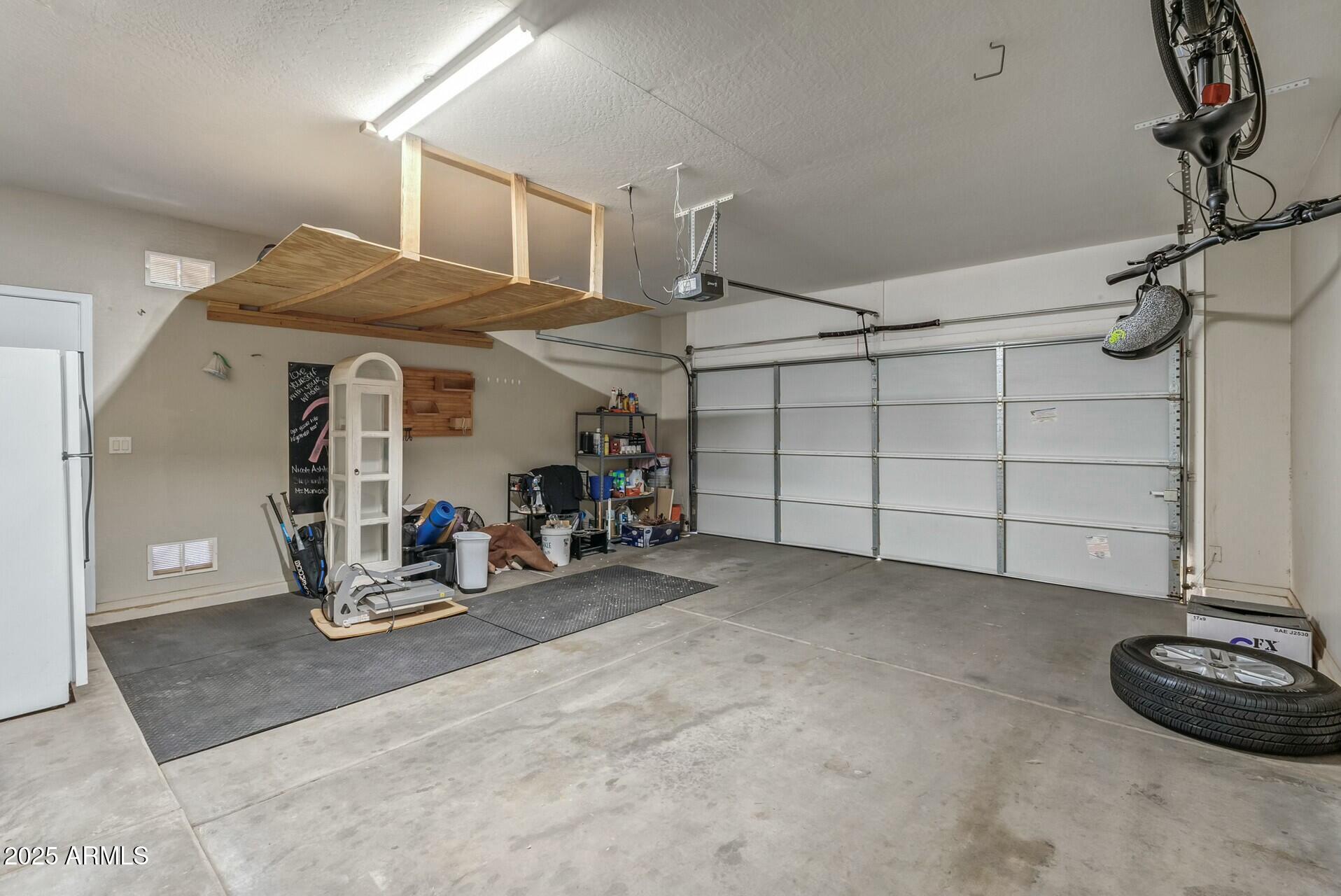 3718 E VALLEJO Drive