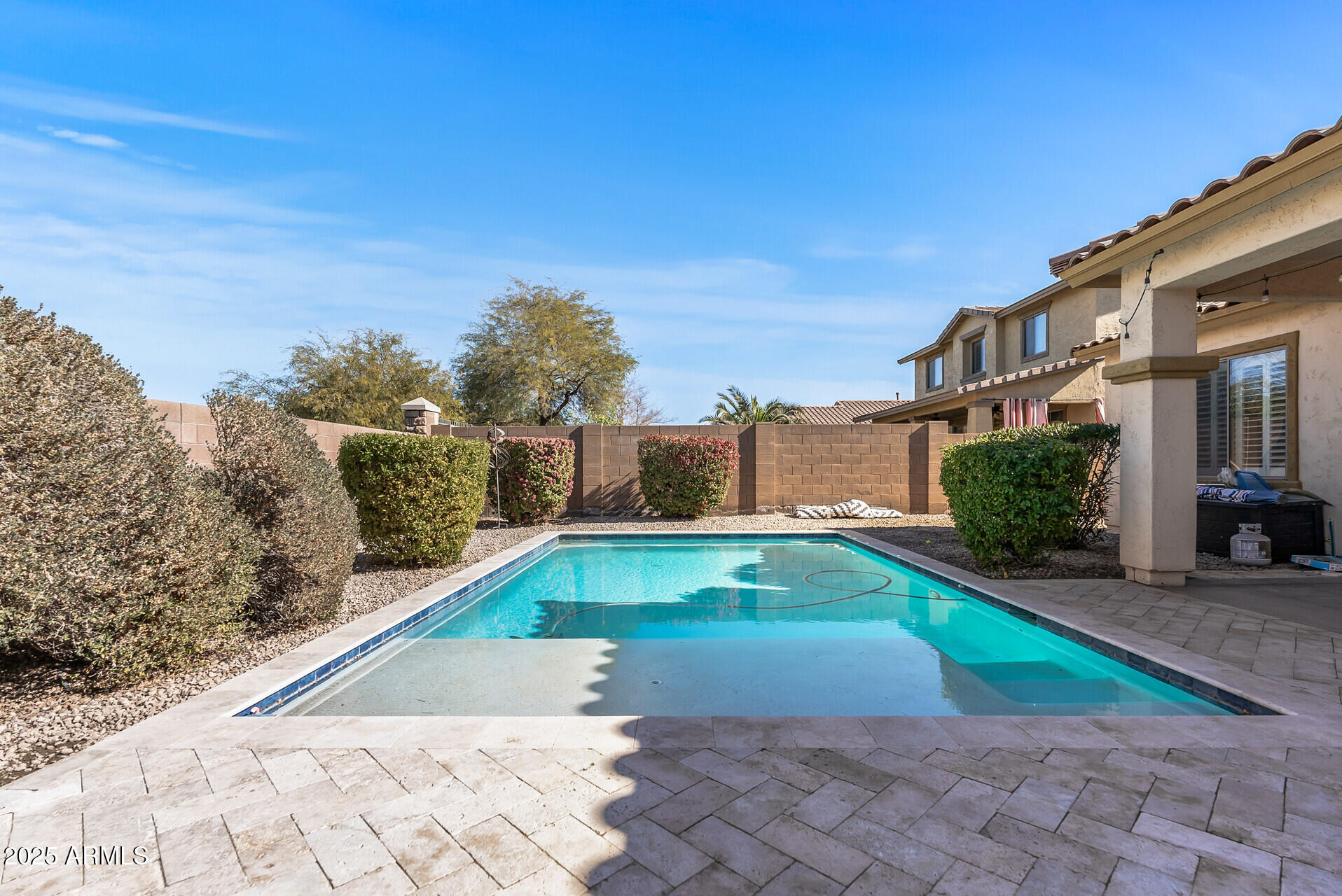 3718 E VALLEJO Drive