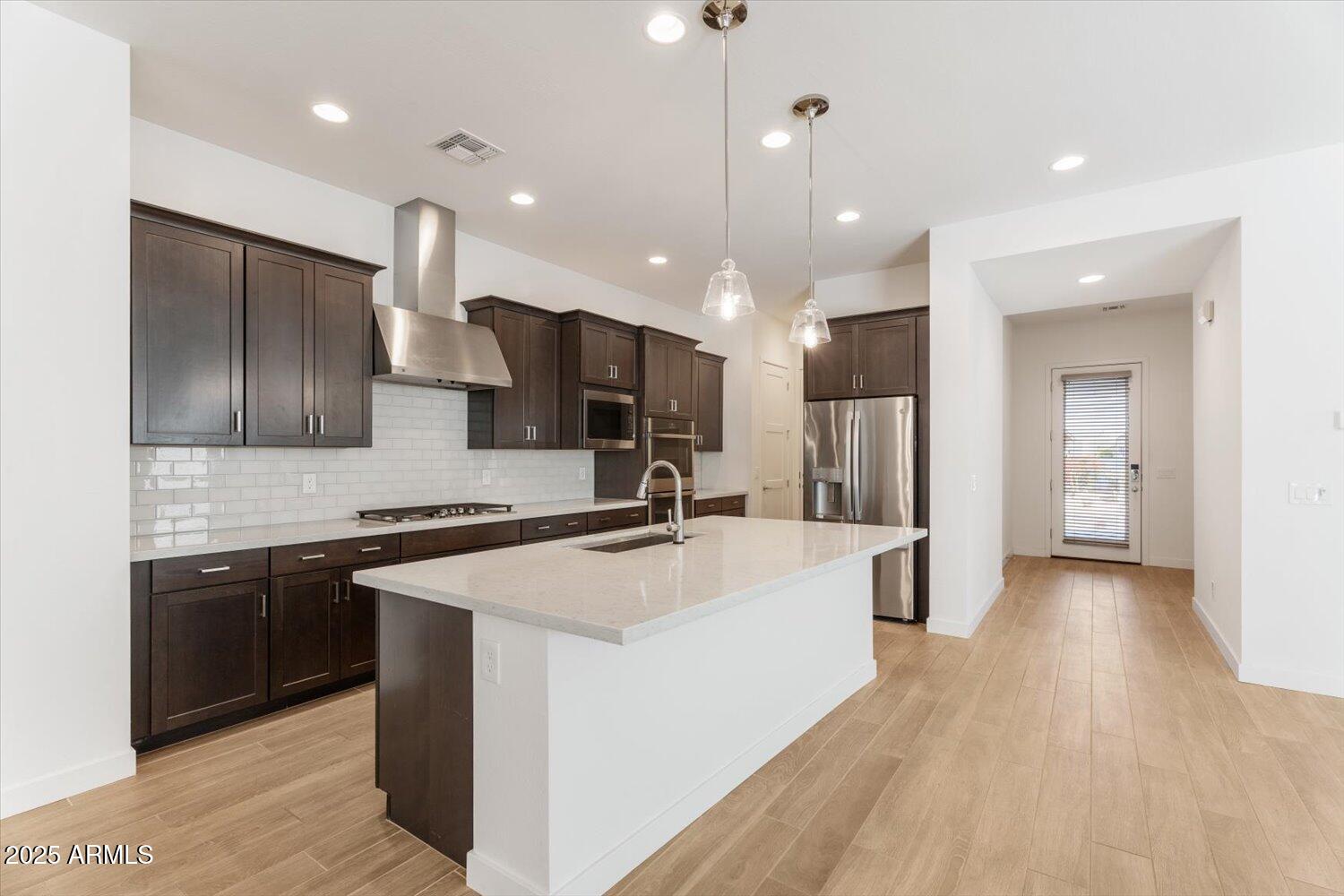 1113 E LA MIRADA Drive