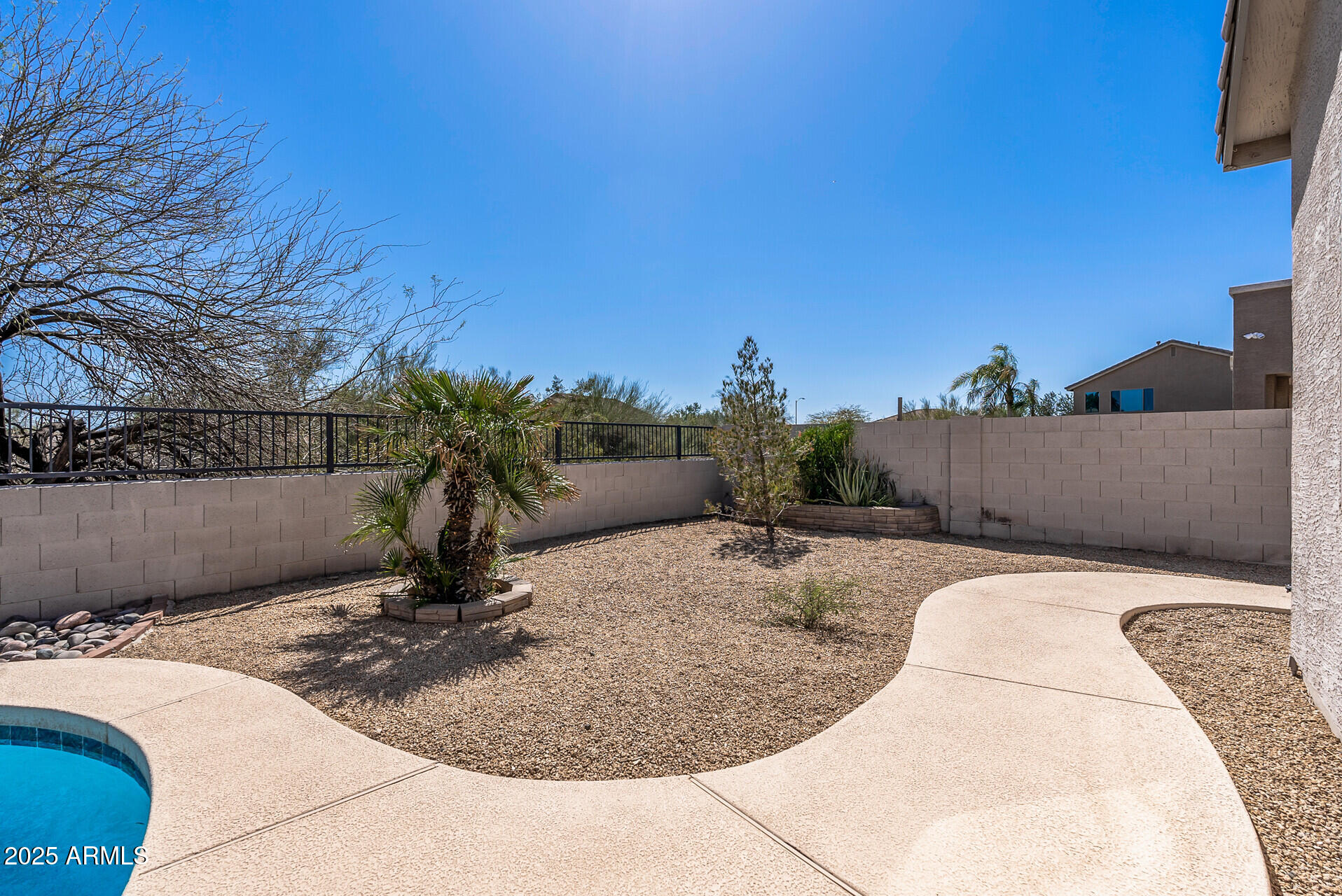 7329 W TETHER Trail