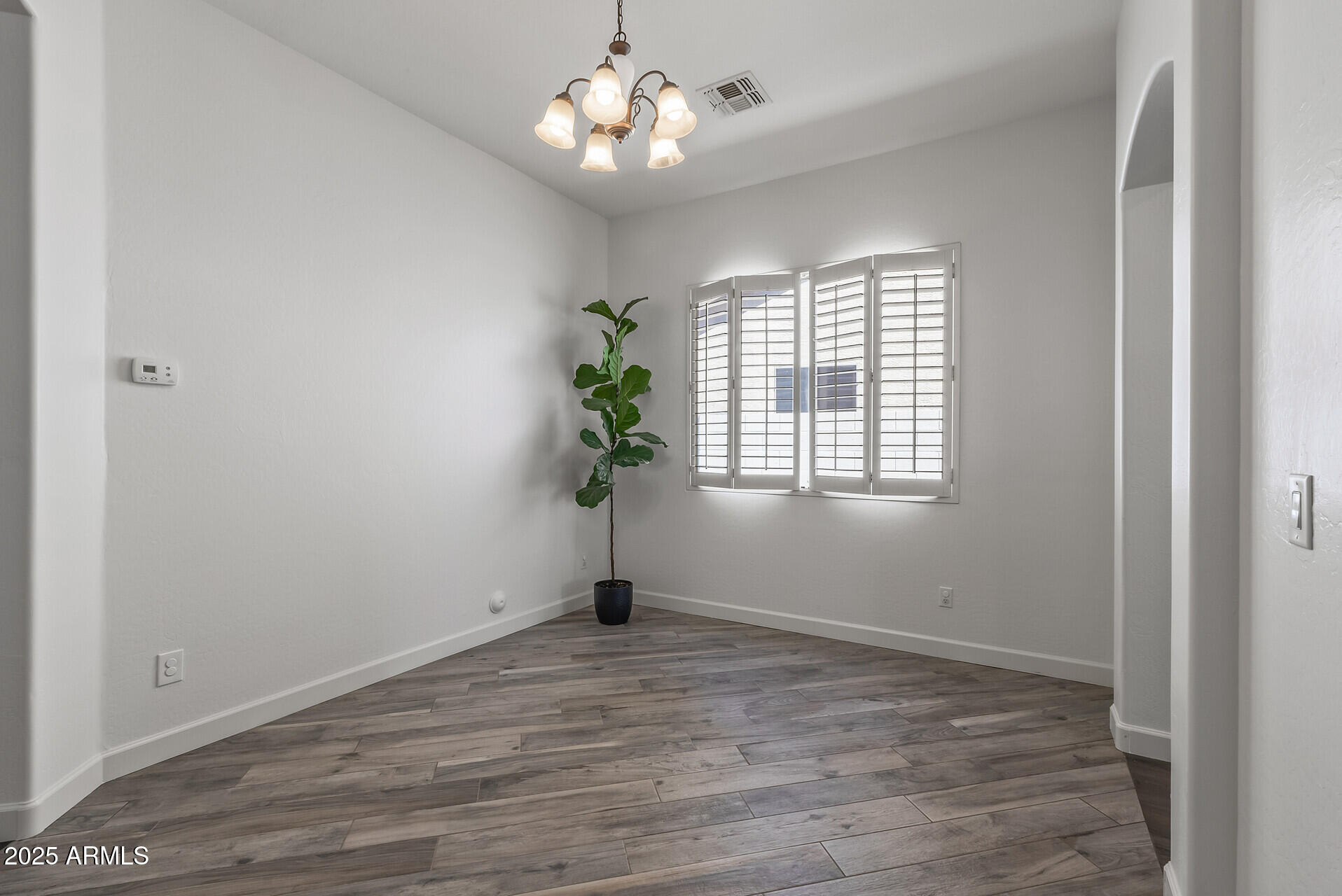 7329 W TETHER Trail