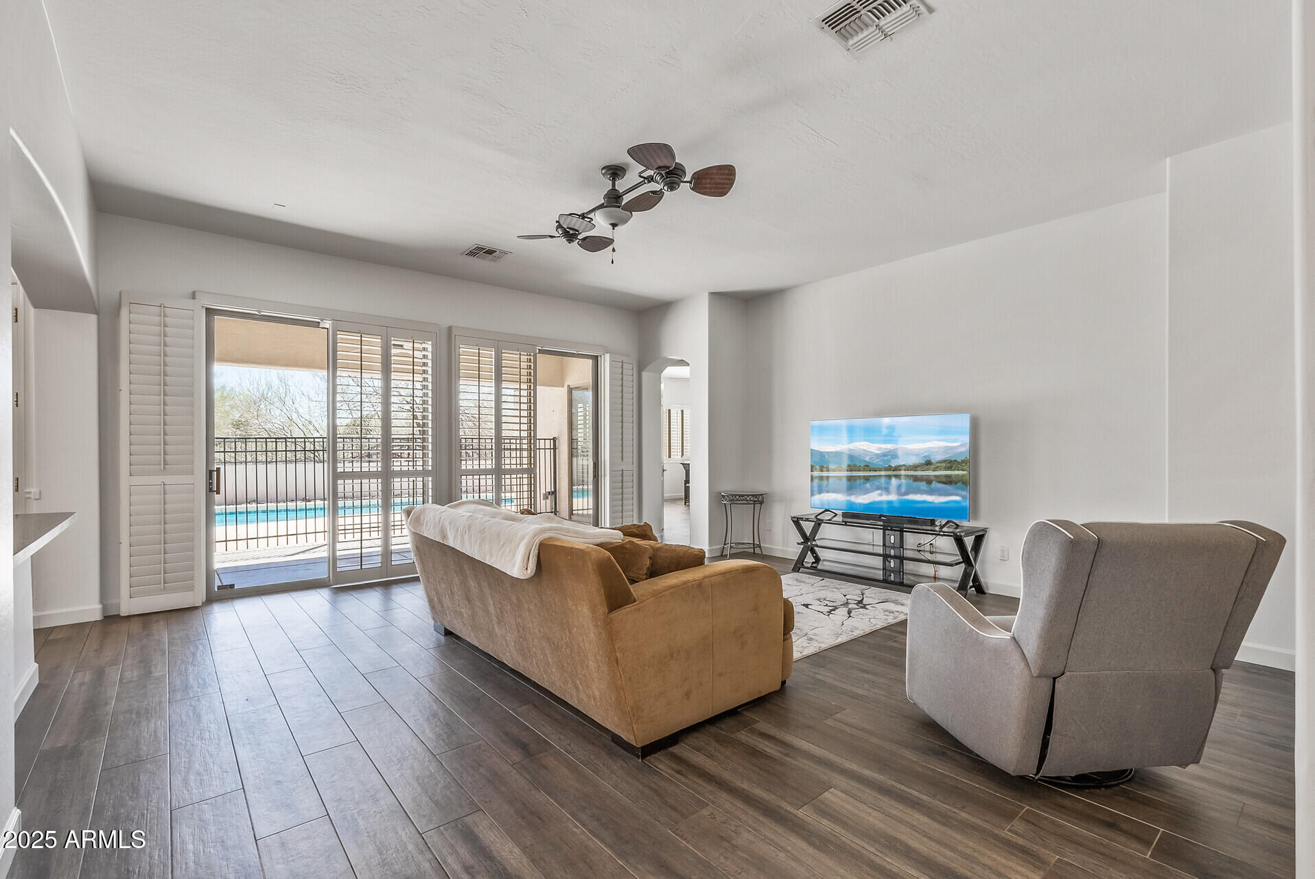 7329 W TETHER Trail