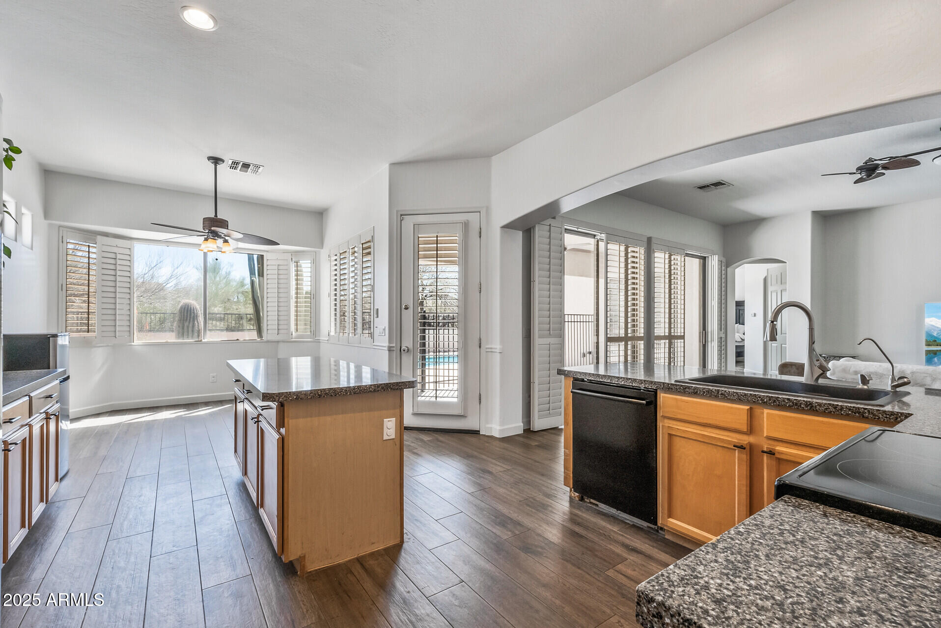 7329 W TETHER Trail