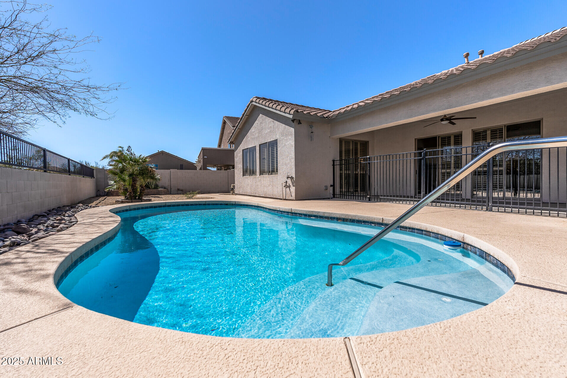 7329 W TETHER Trail