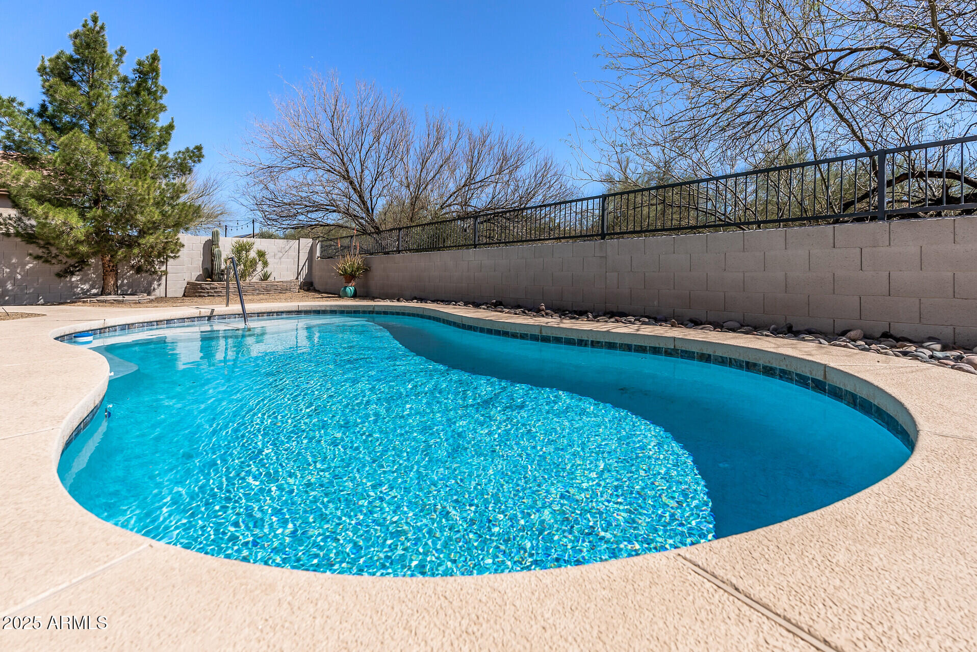 7329 W TETHER Trail