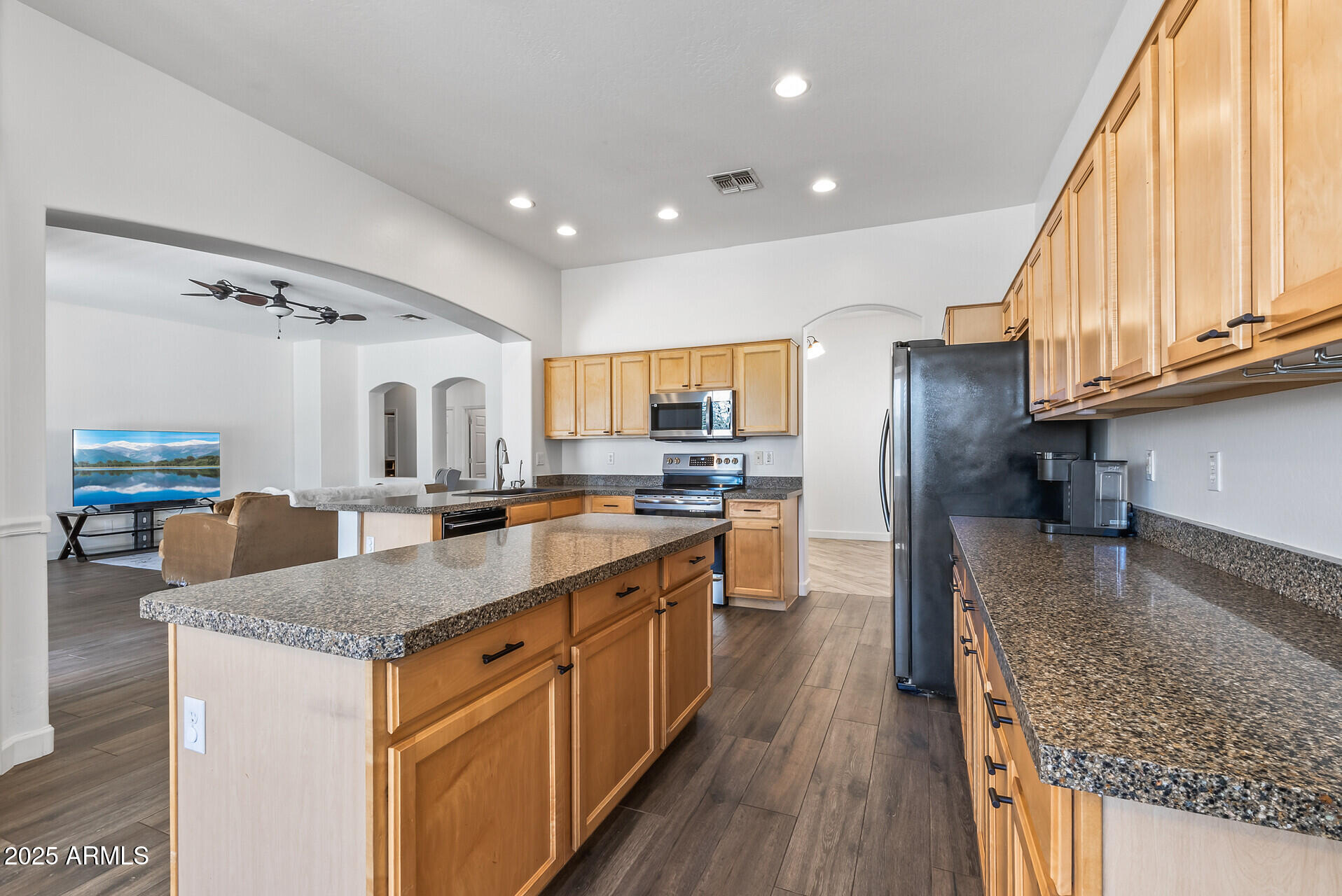 7329 W TETHER Trail