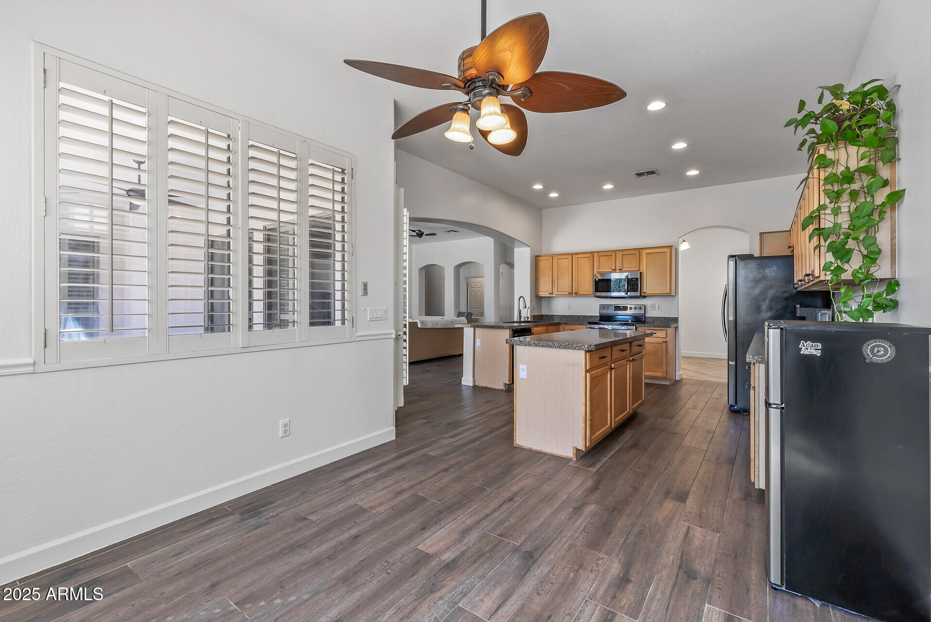 7329 W TETHER Trail