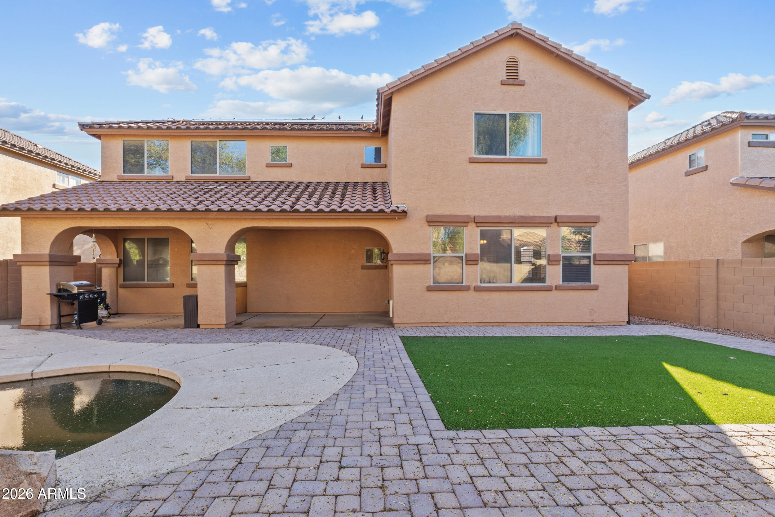 21420 E ROUNDUP Way