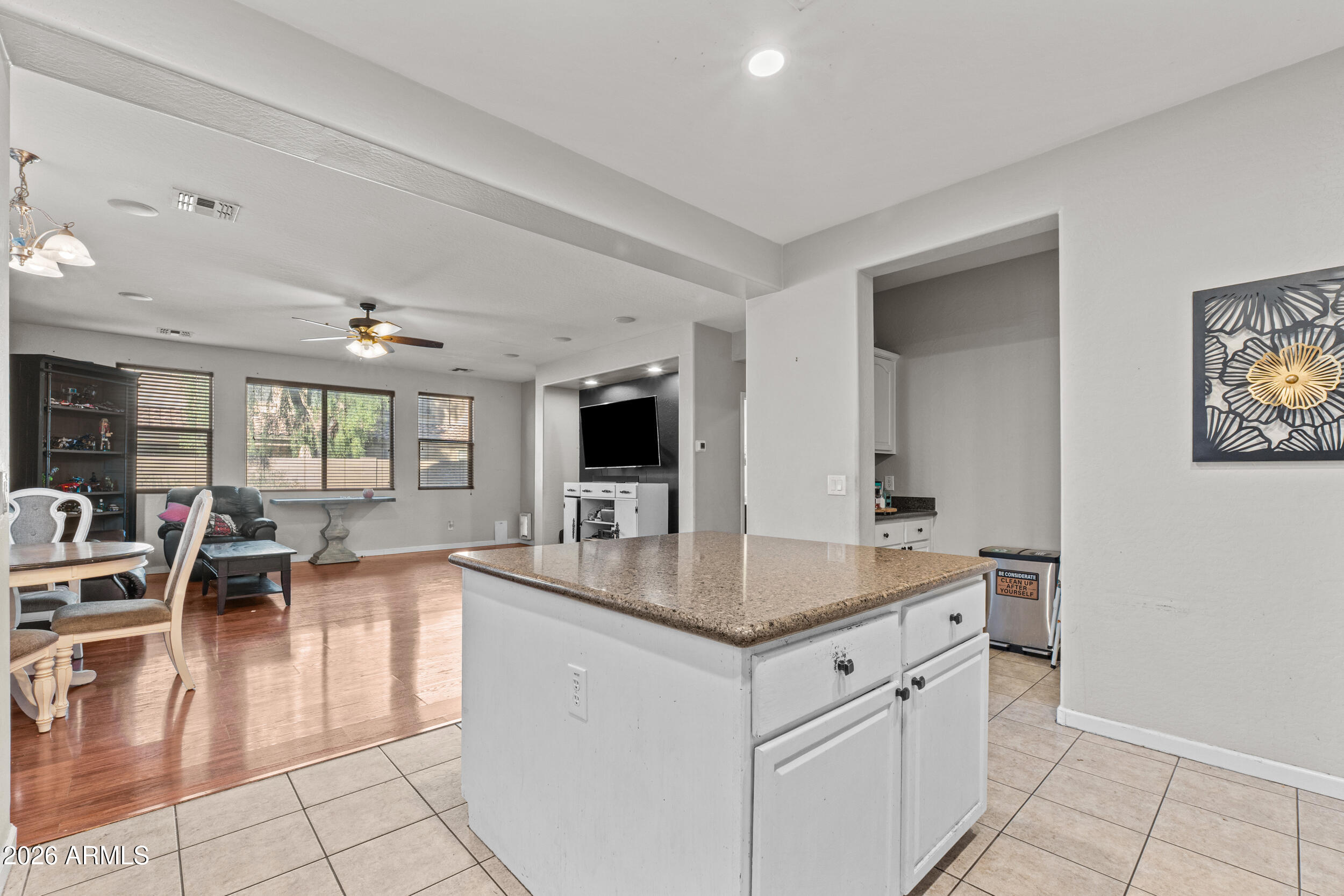 21420 E ROUNDUP Way