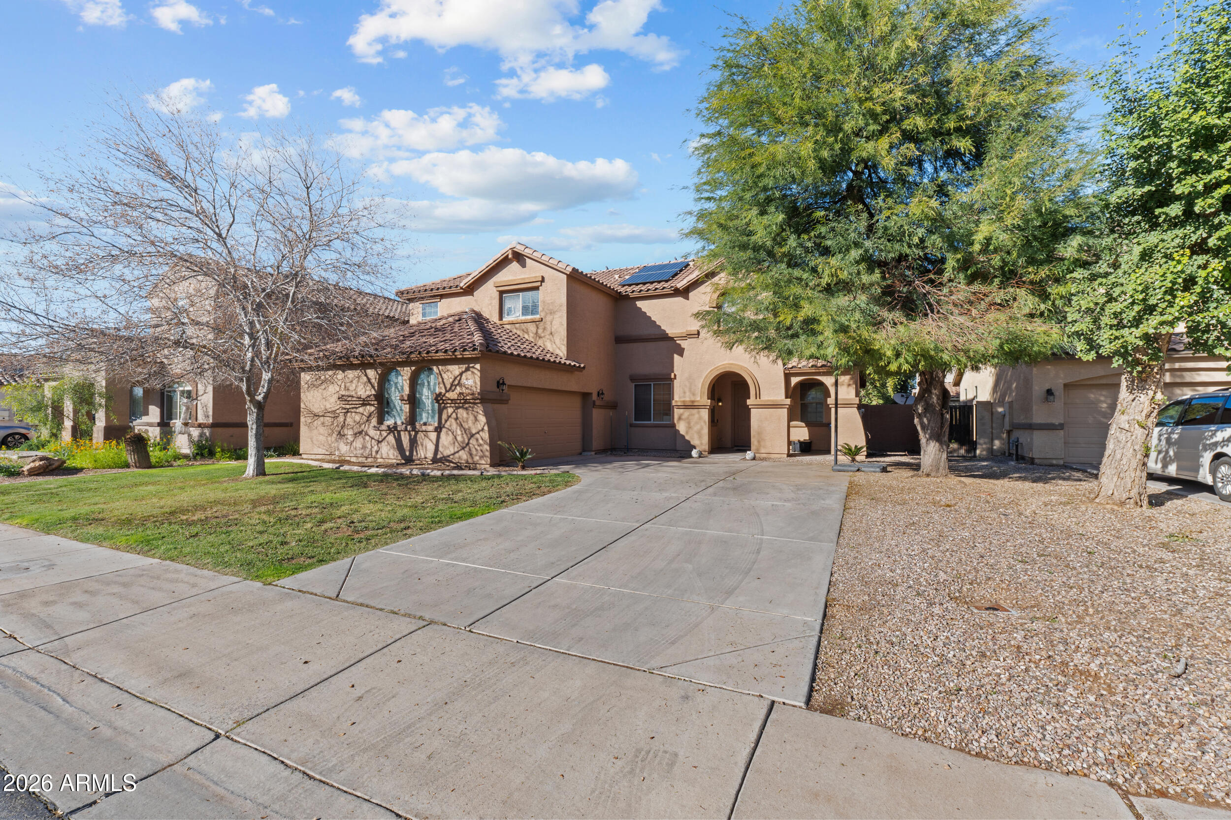 21420 E ROUNDUP Way