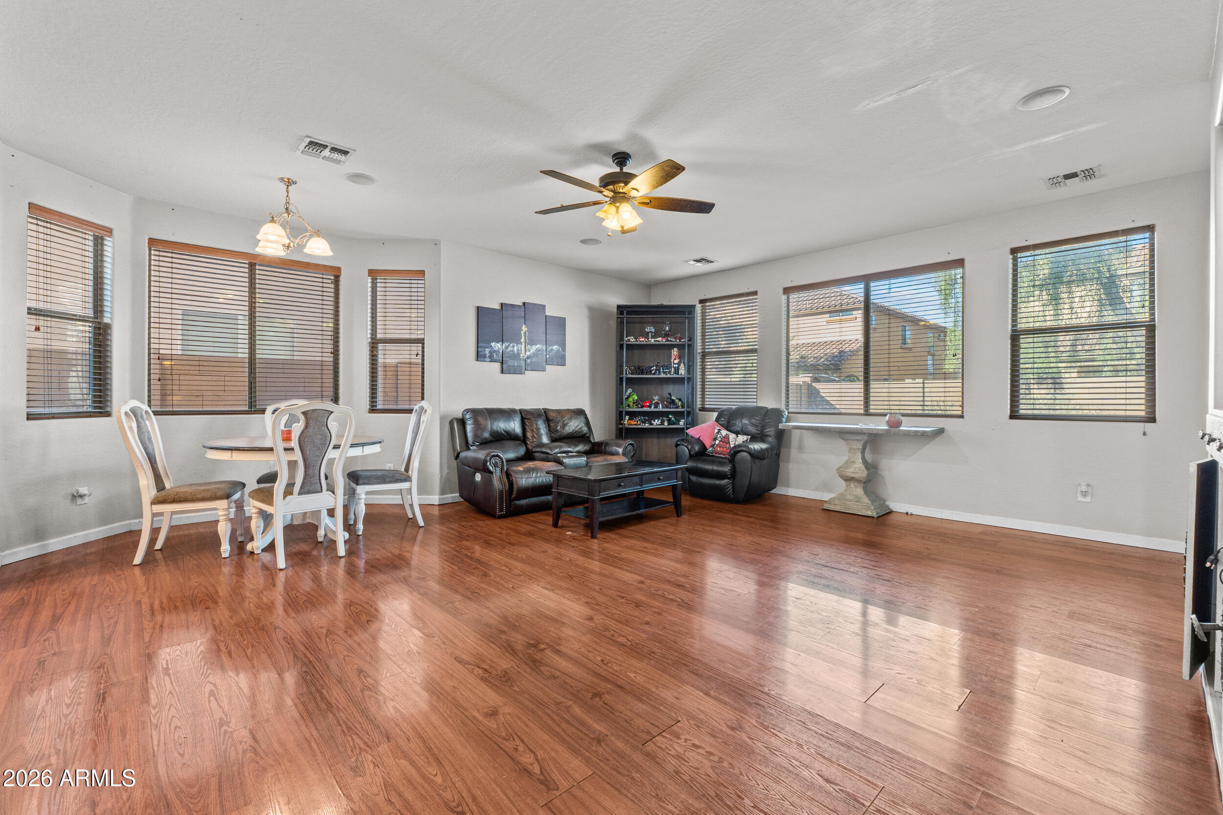 21420 E ROUNDUP Way