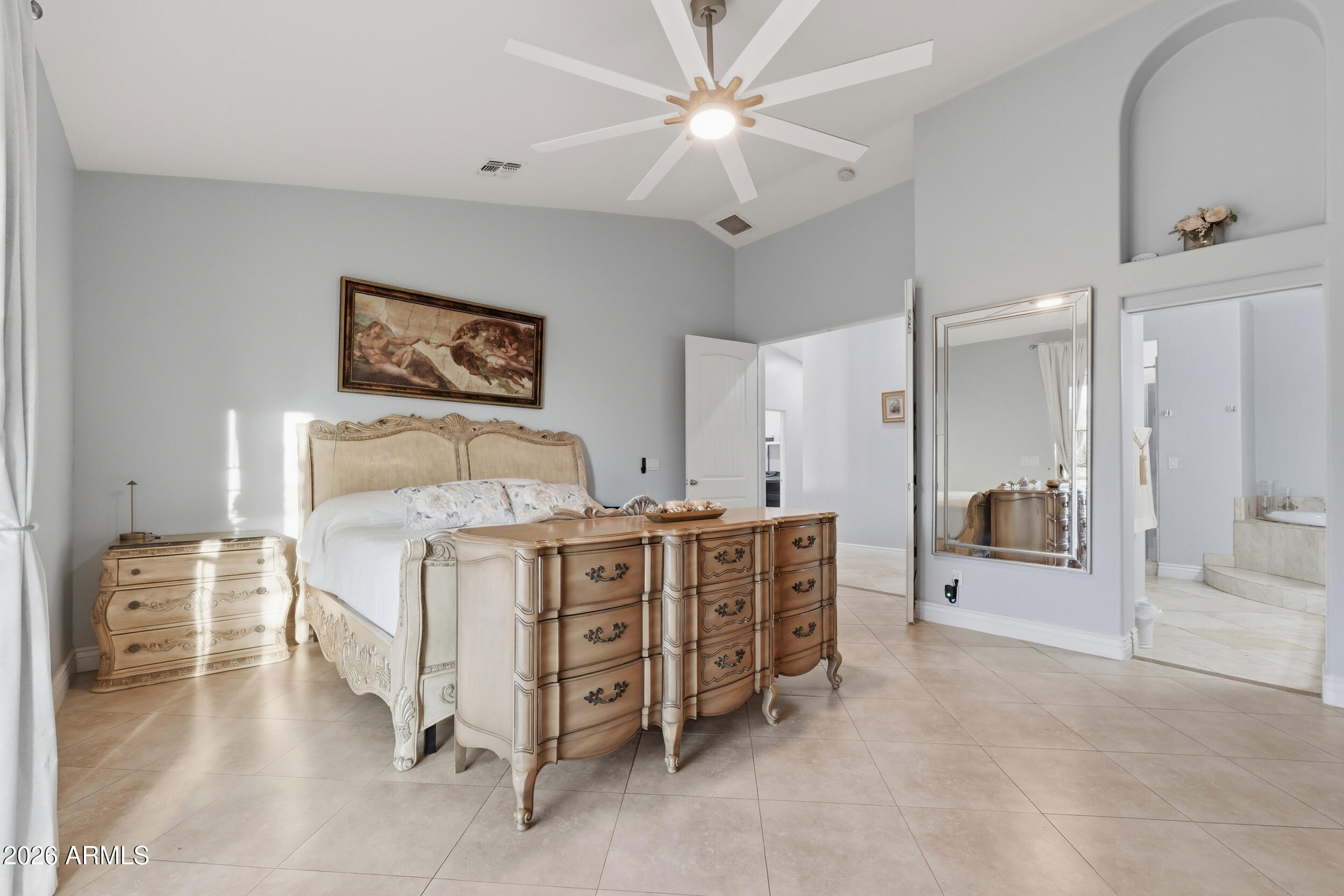 1106 E CIRCLE MOUNTAIN Road