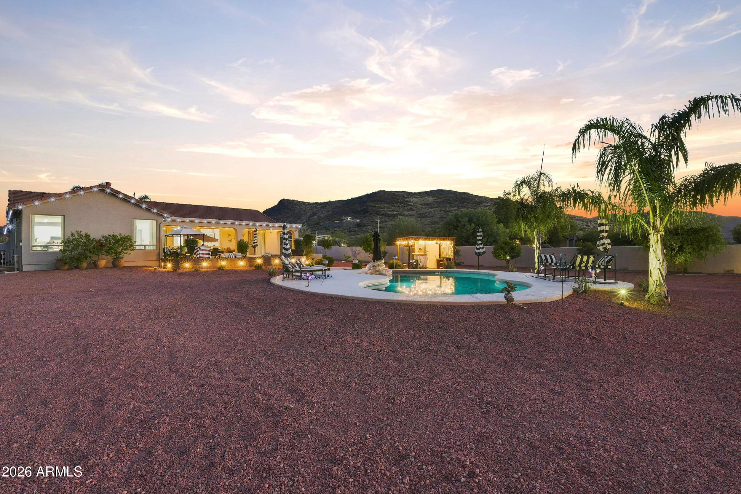 1106 E CIRCLE MOUNTAIN Road