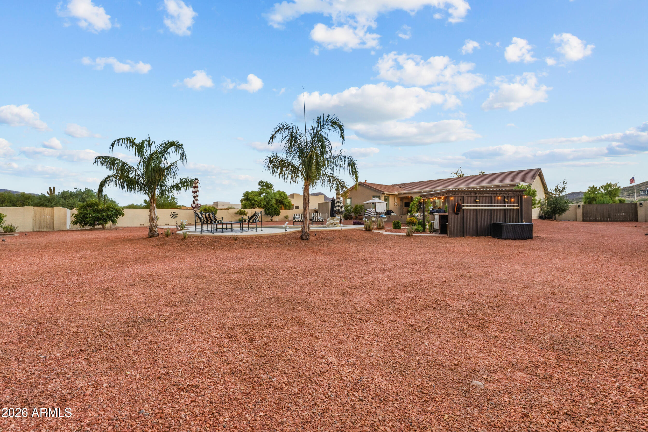 1106 E CIRCLE MOUNTAIN Road