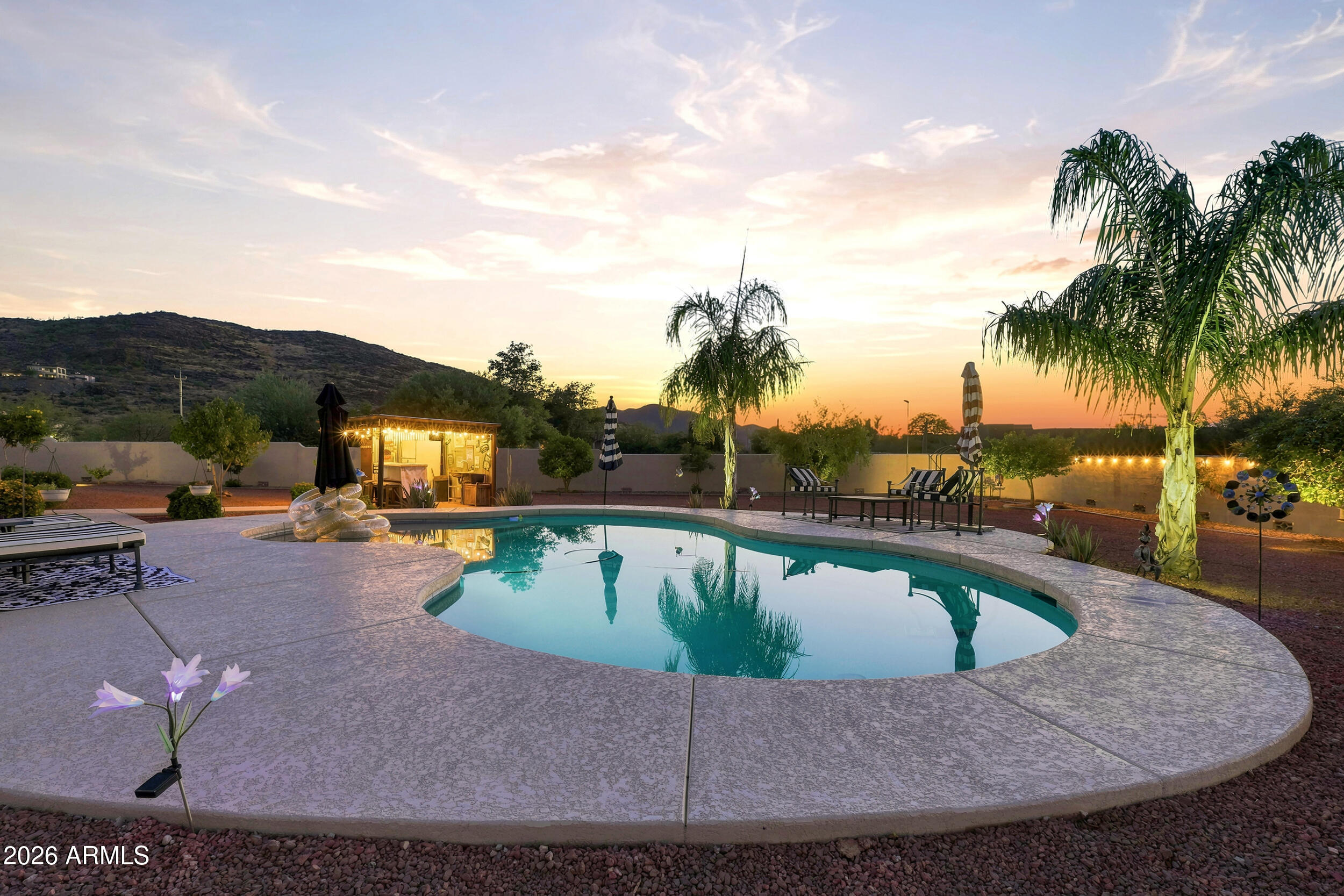 1106 E CIRCLE MOUNTAIN Road
