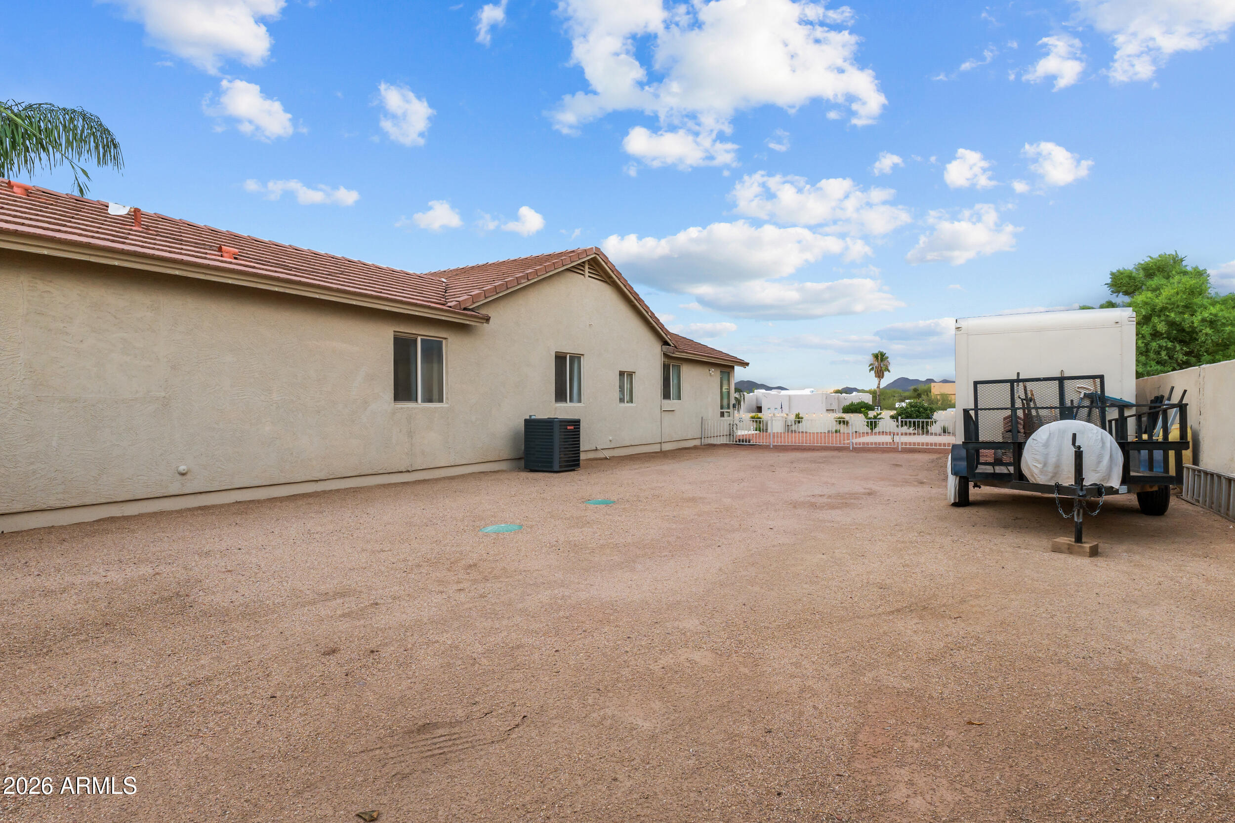 1106 E CIRCLE MOUNTAIN Road