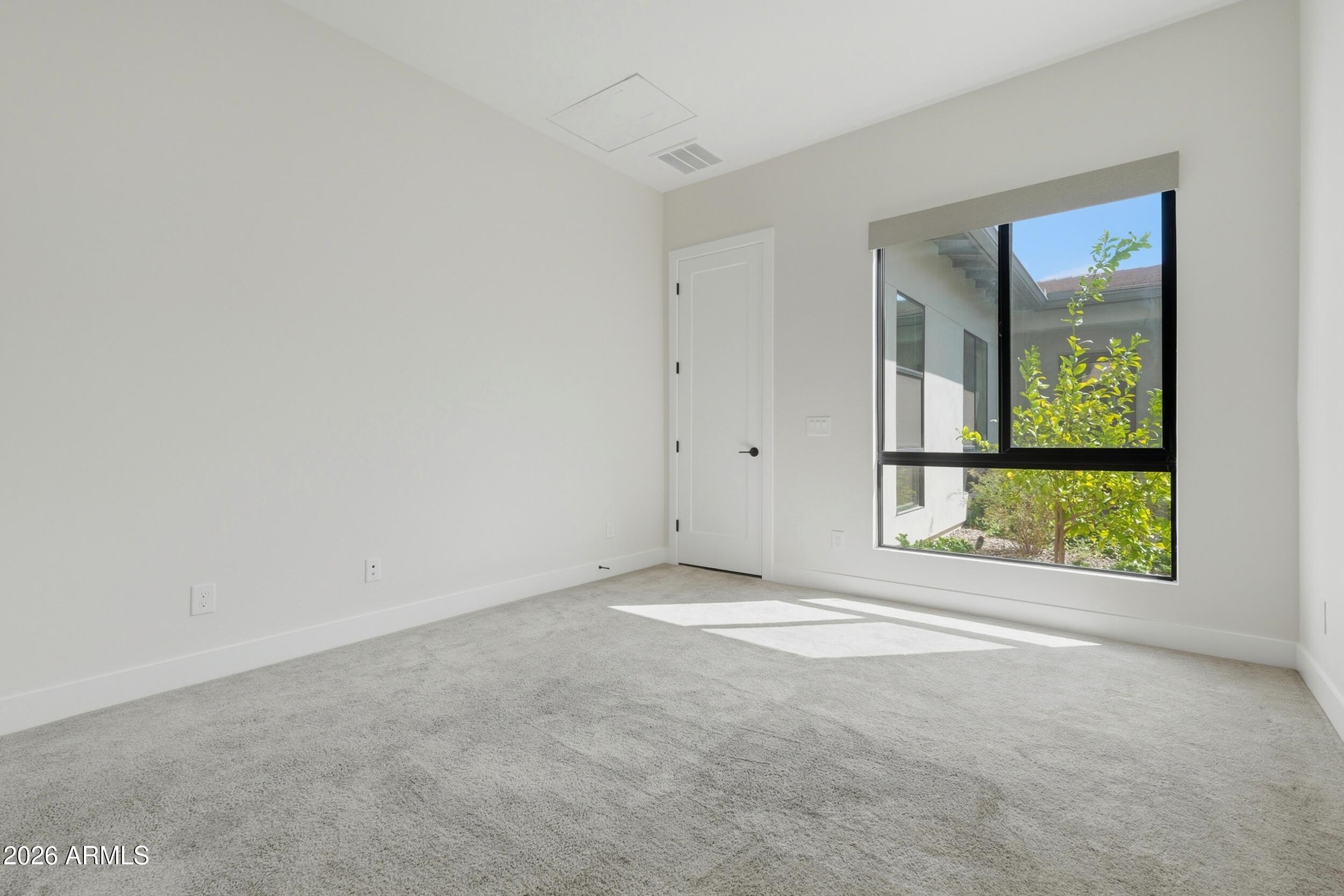 813 E Corral Road