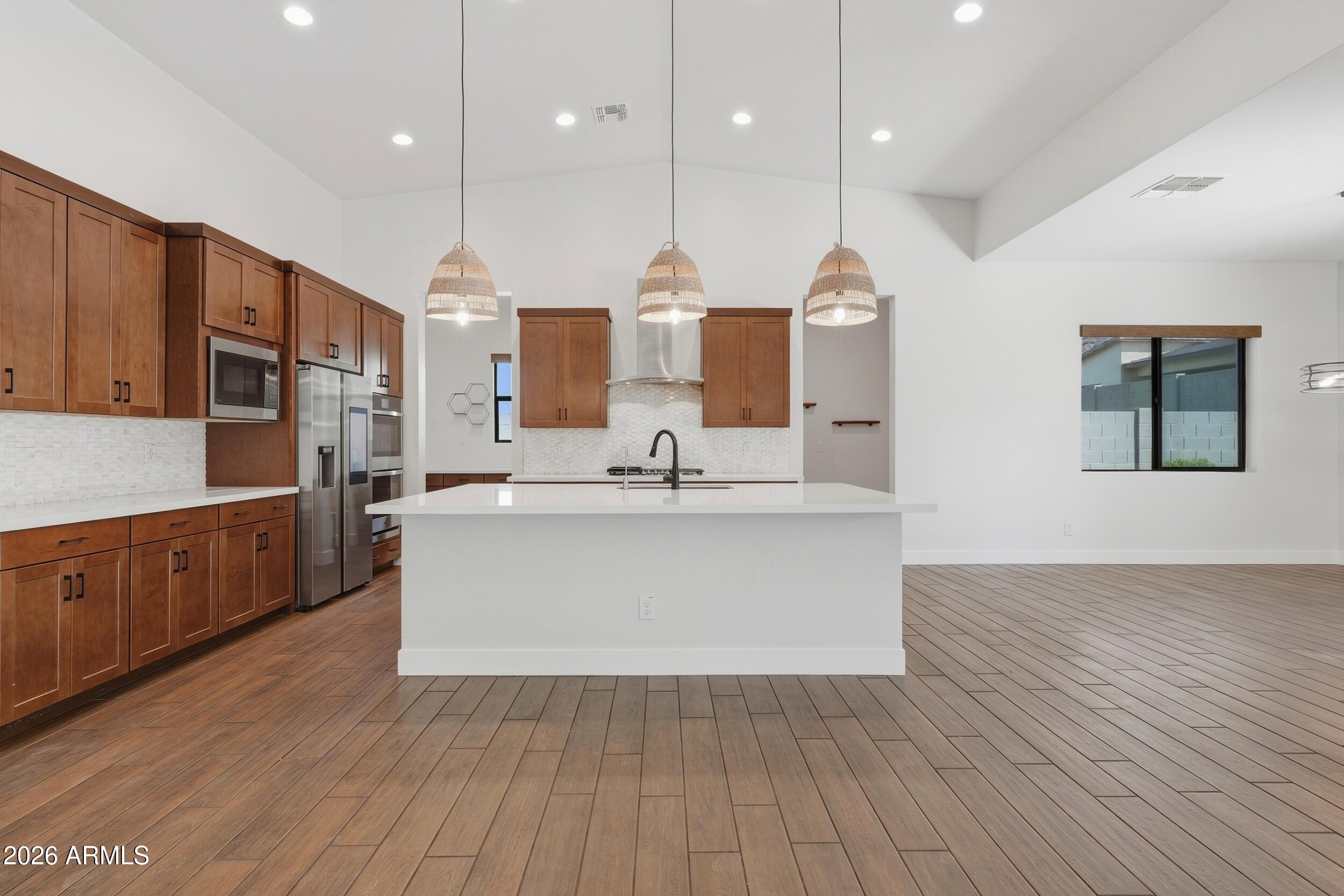 813 E Corral Road