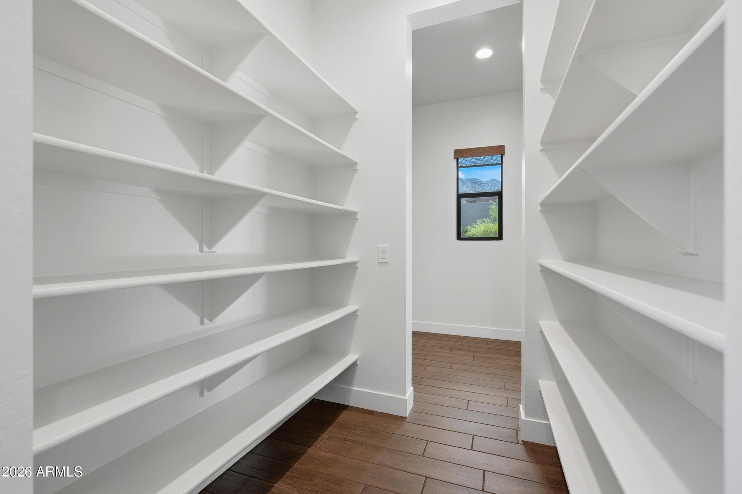 813 E Corral Road