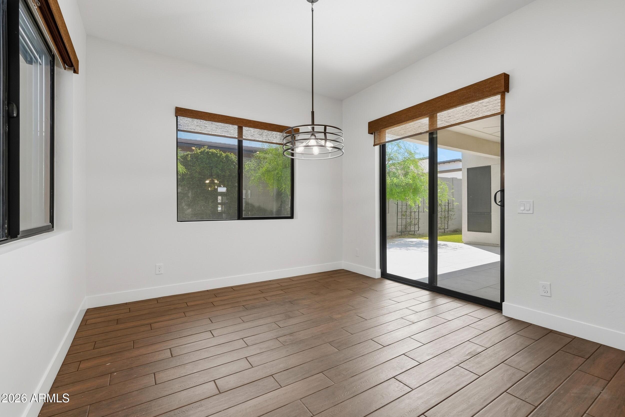 813 E Corral Road