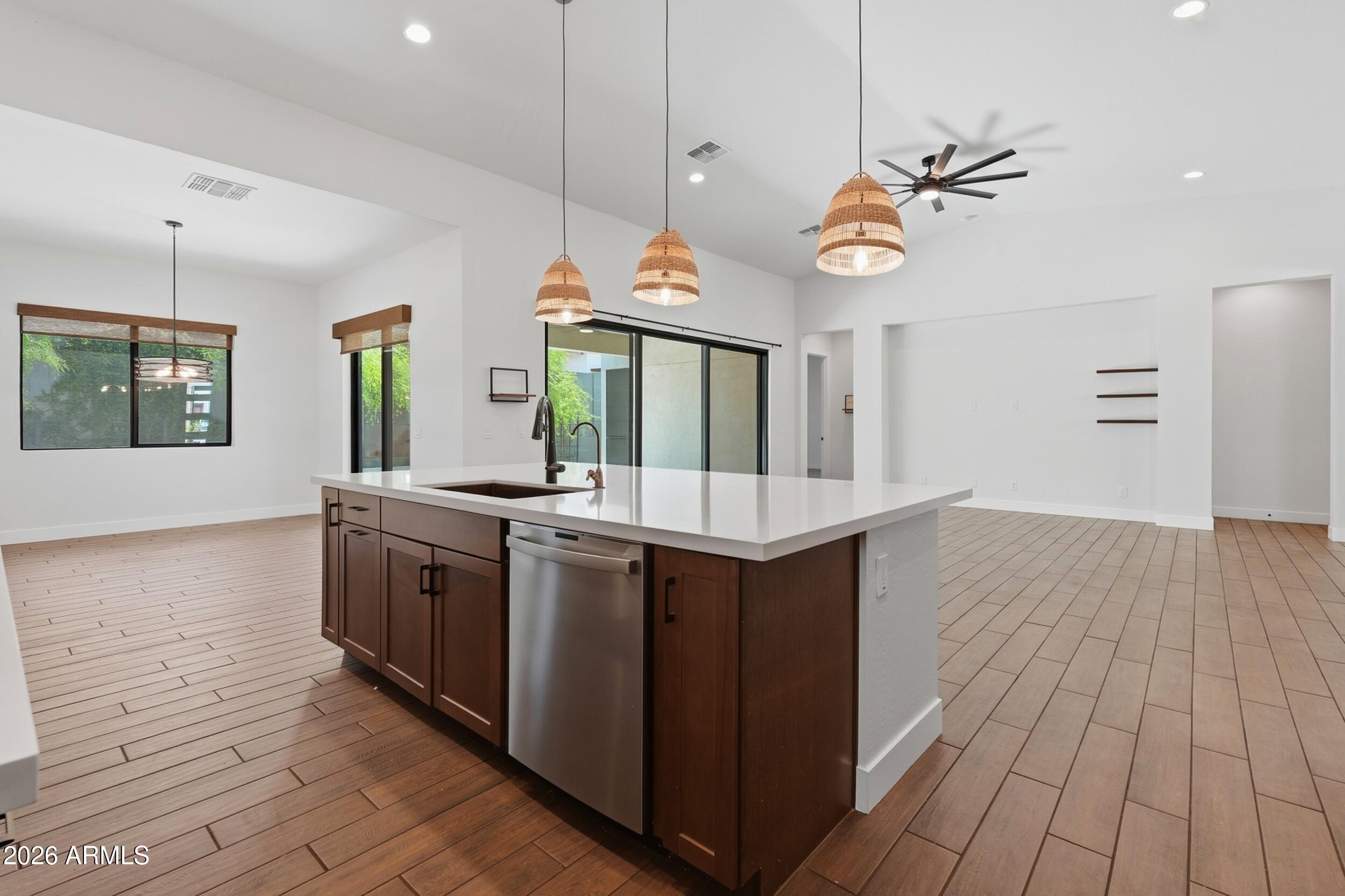 813 E Corral Road