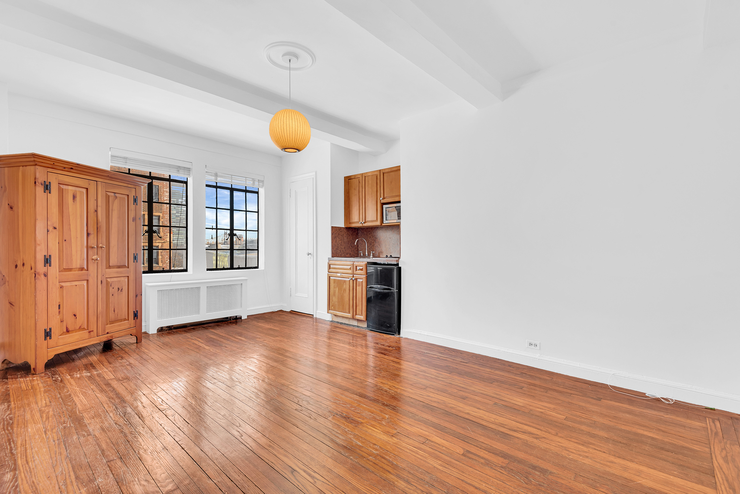 25 Tudor City Place 403