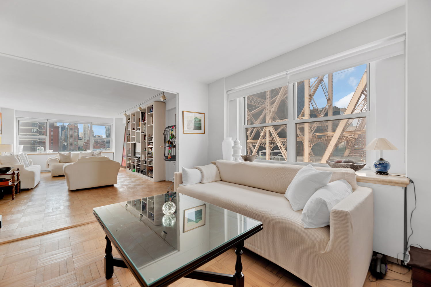 35 SUTTON Place 14D