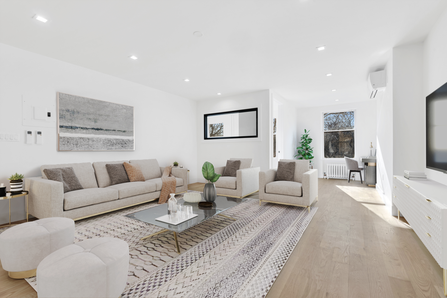 317 E 10TH Street 2NDFLOOR