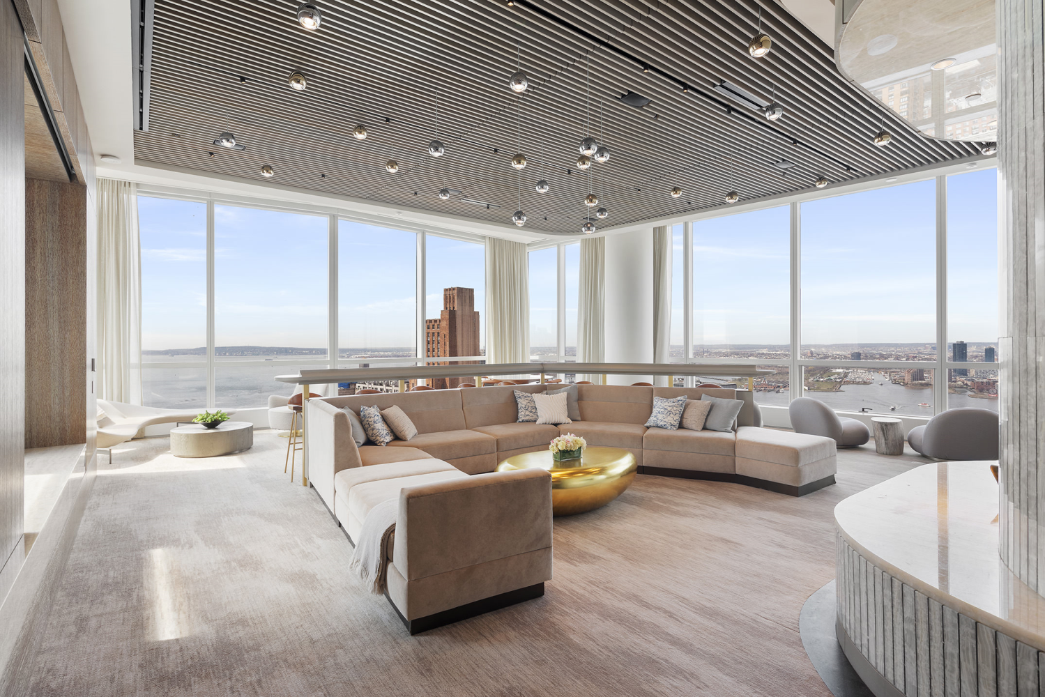 77 GREENWICH Street 23A