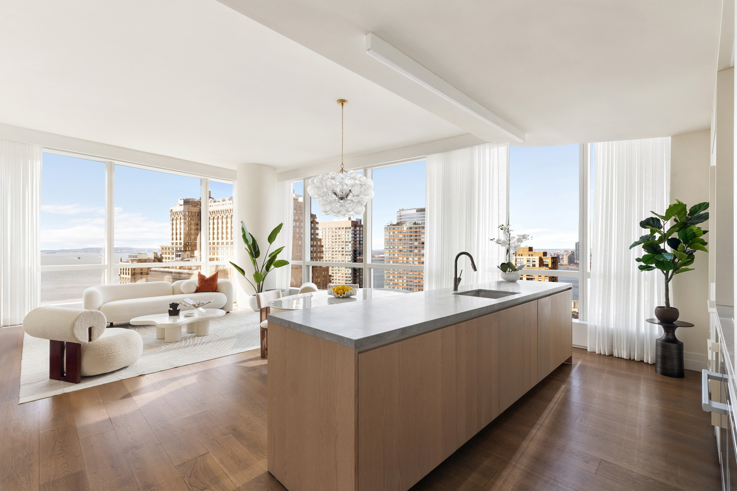 77 GREENWICH Street 23A