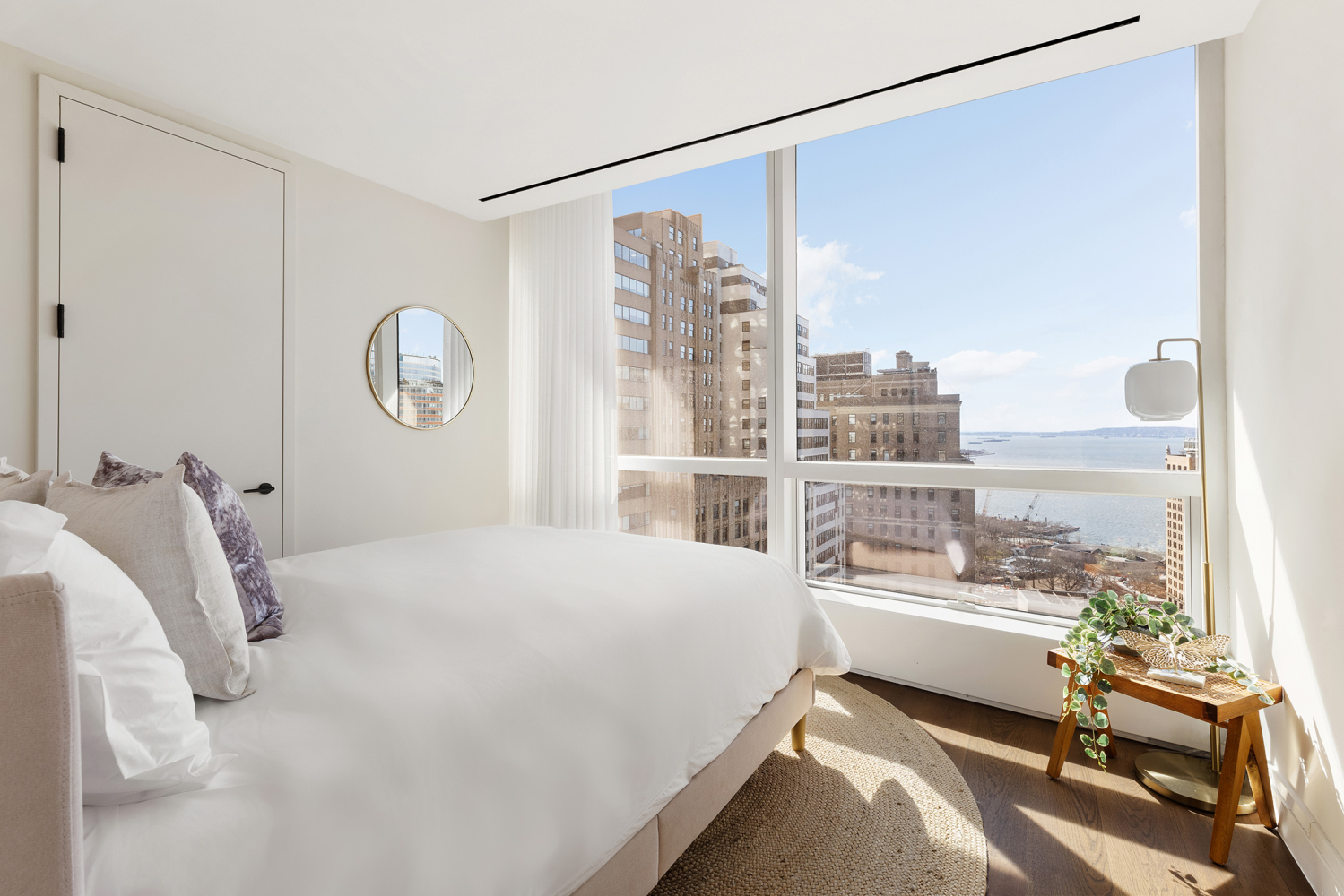 77 GREENWICH Street 23A