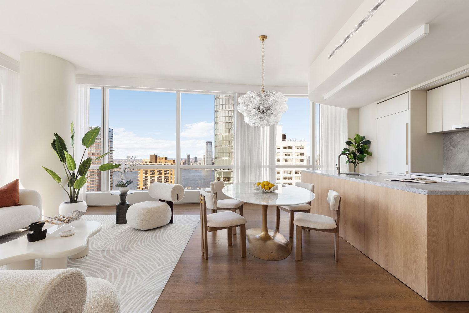 77 GREENWICH Street 23A