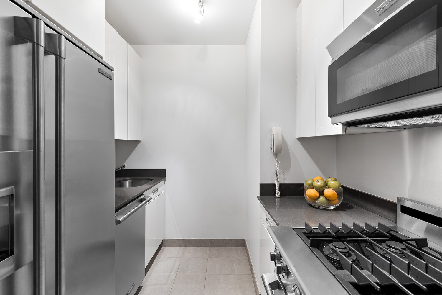 99 JOHN Street 1118
