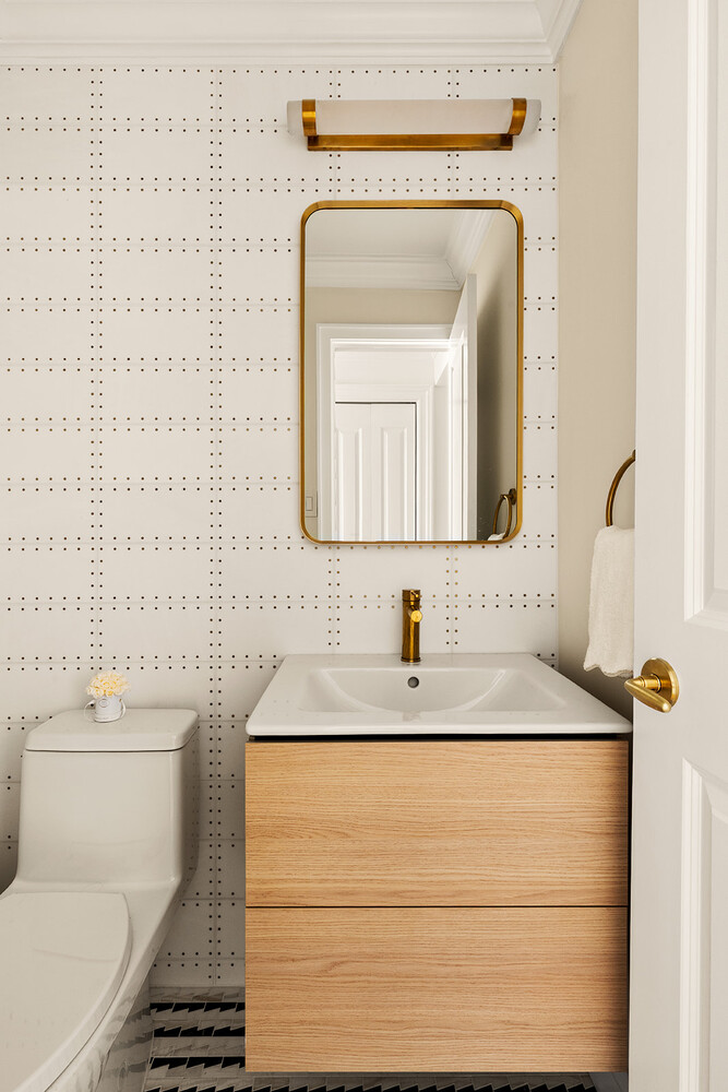 400 E 56TH Street 11O