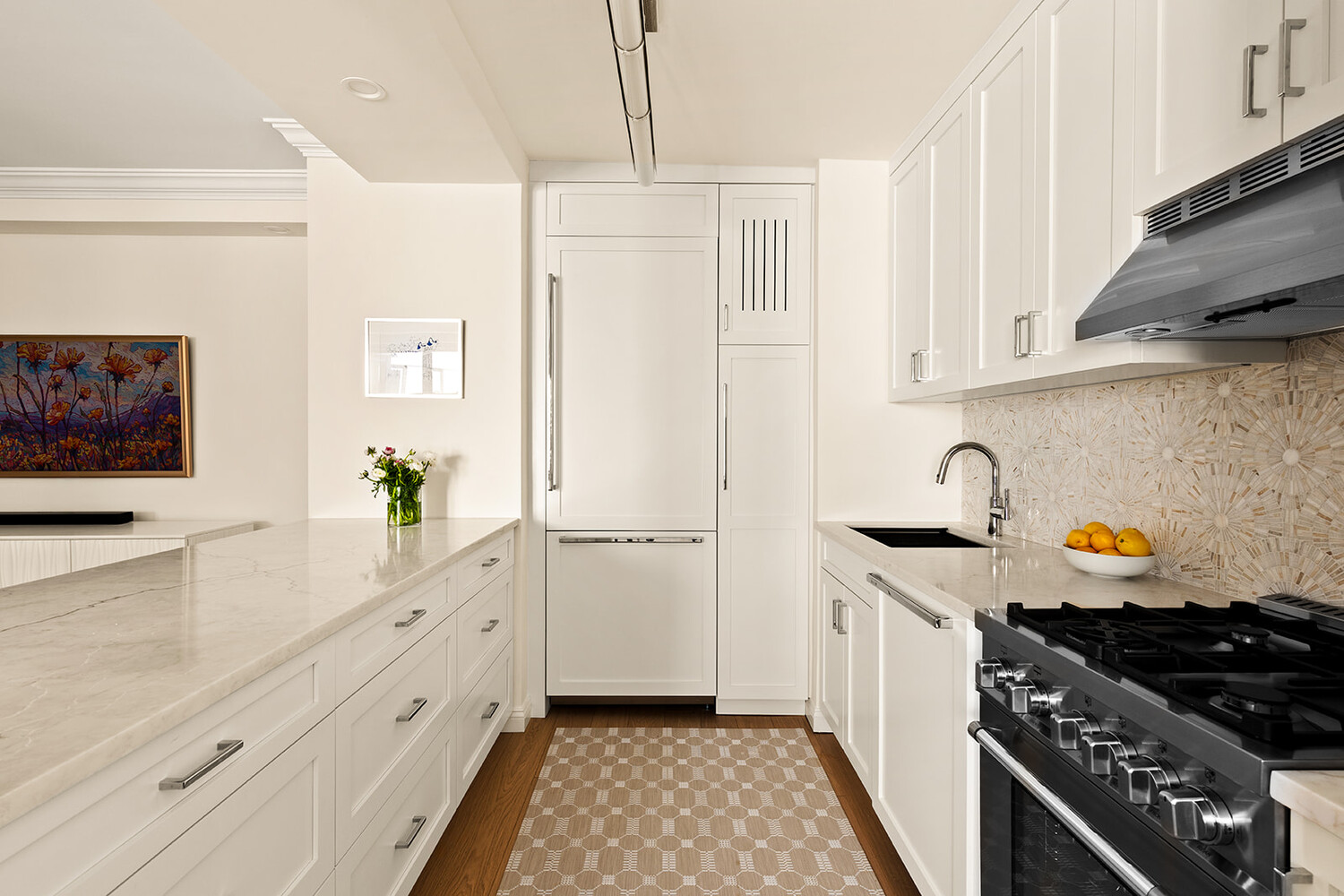 400 E 56TH Street 11O