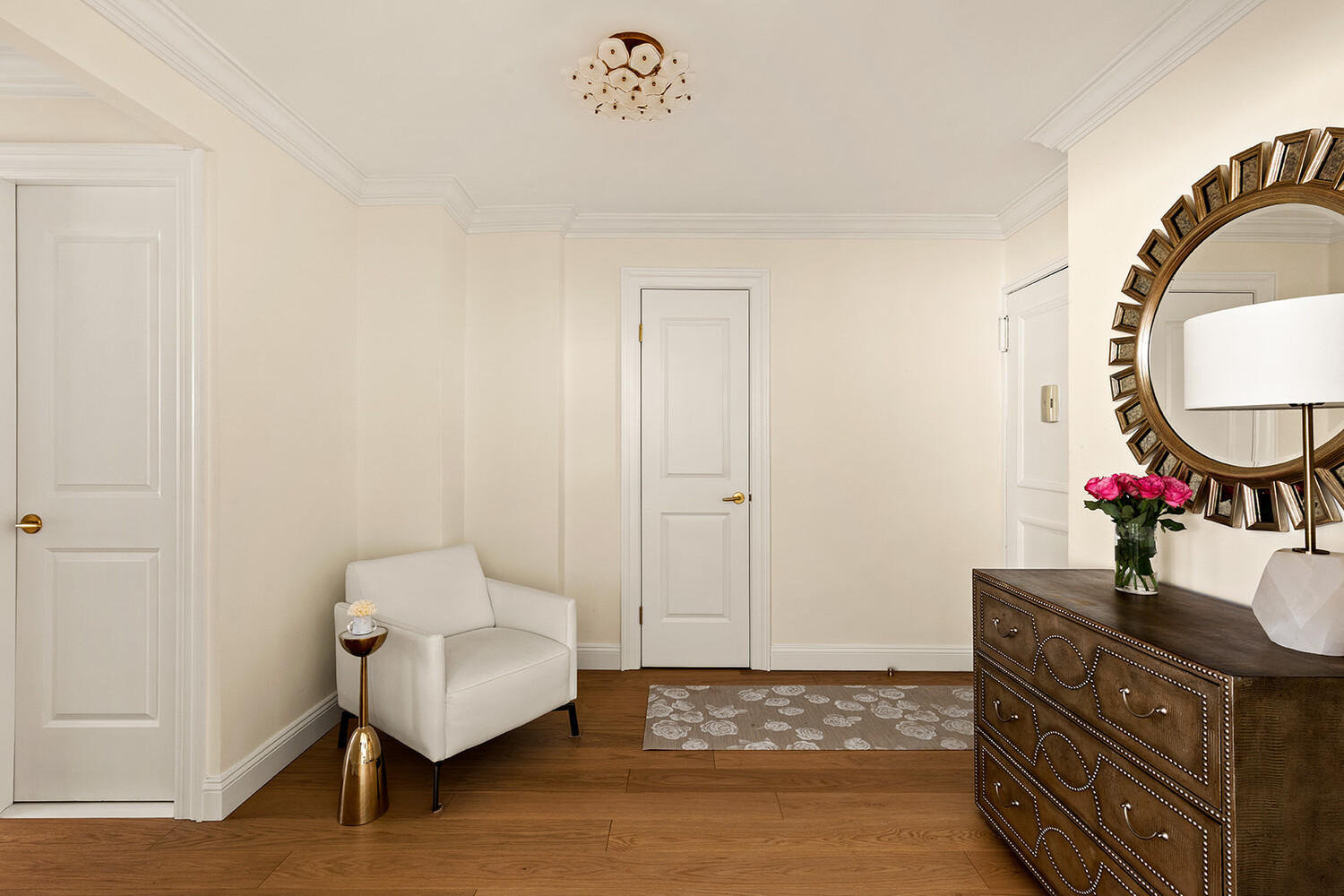 400 E 56TH Street 11O