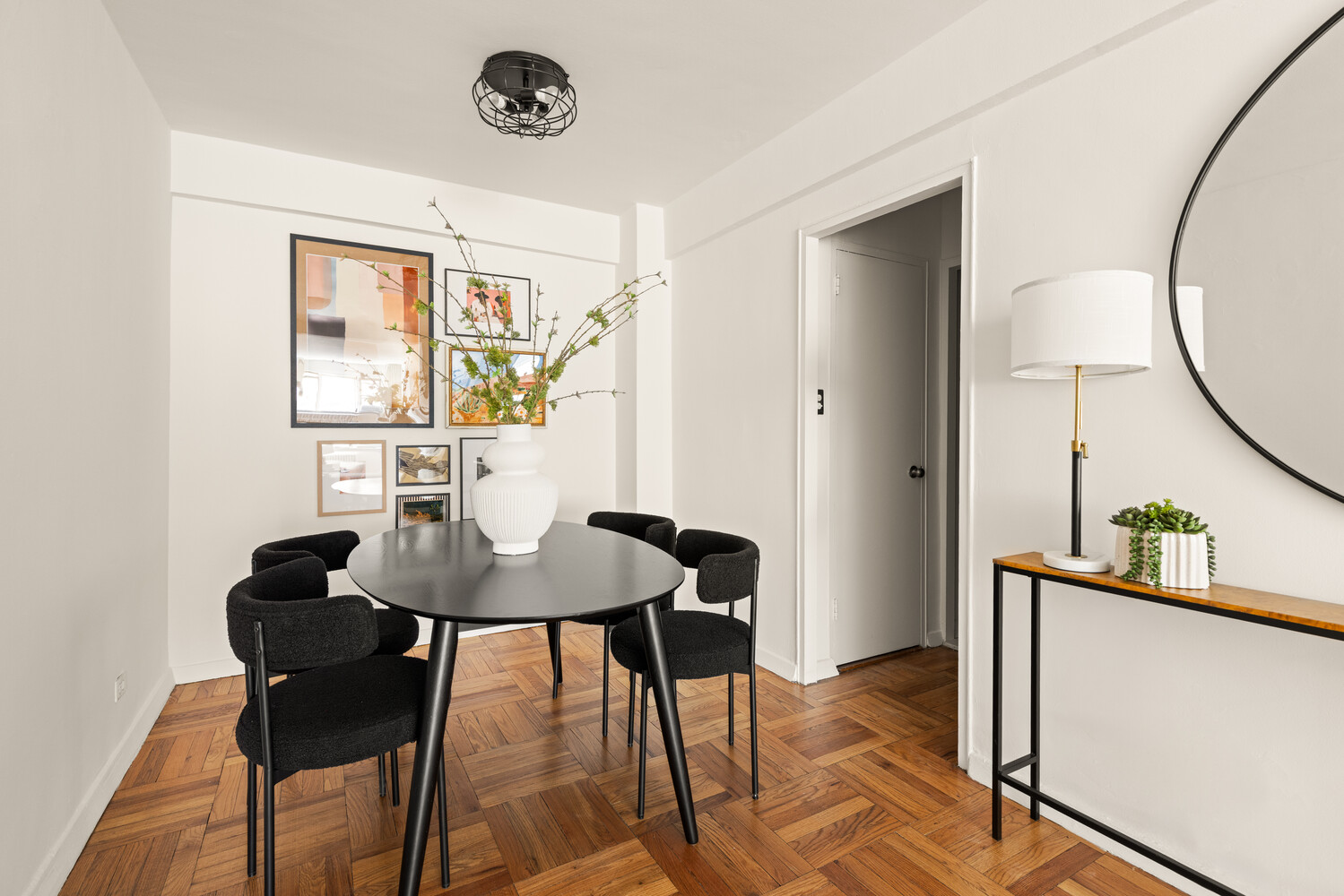 135 WILLOW Street 604