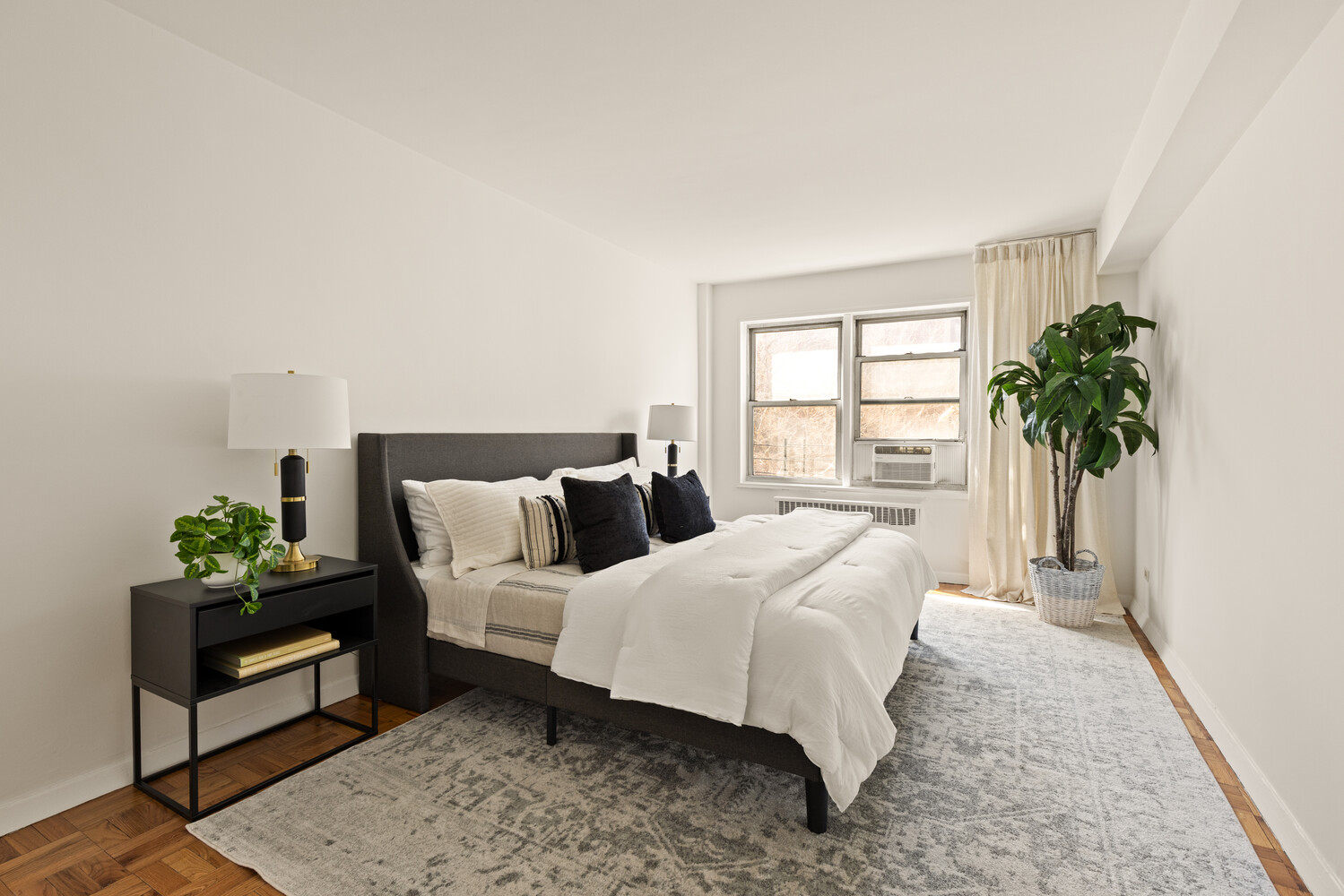 135 WILLOW Street 604